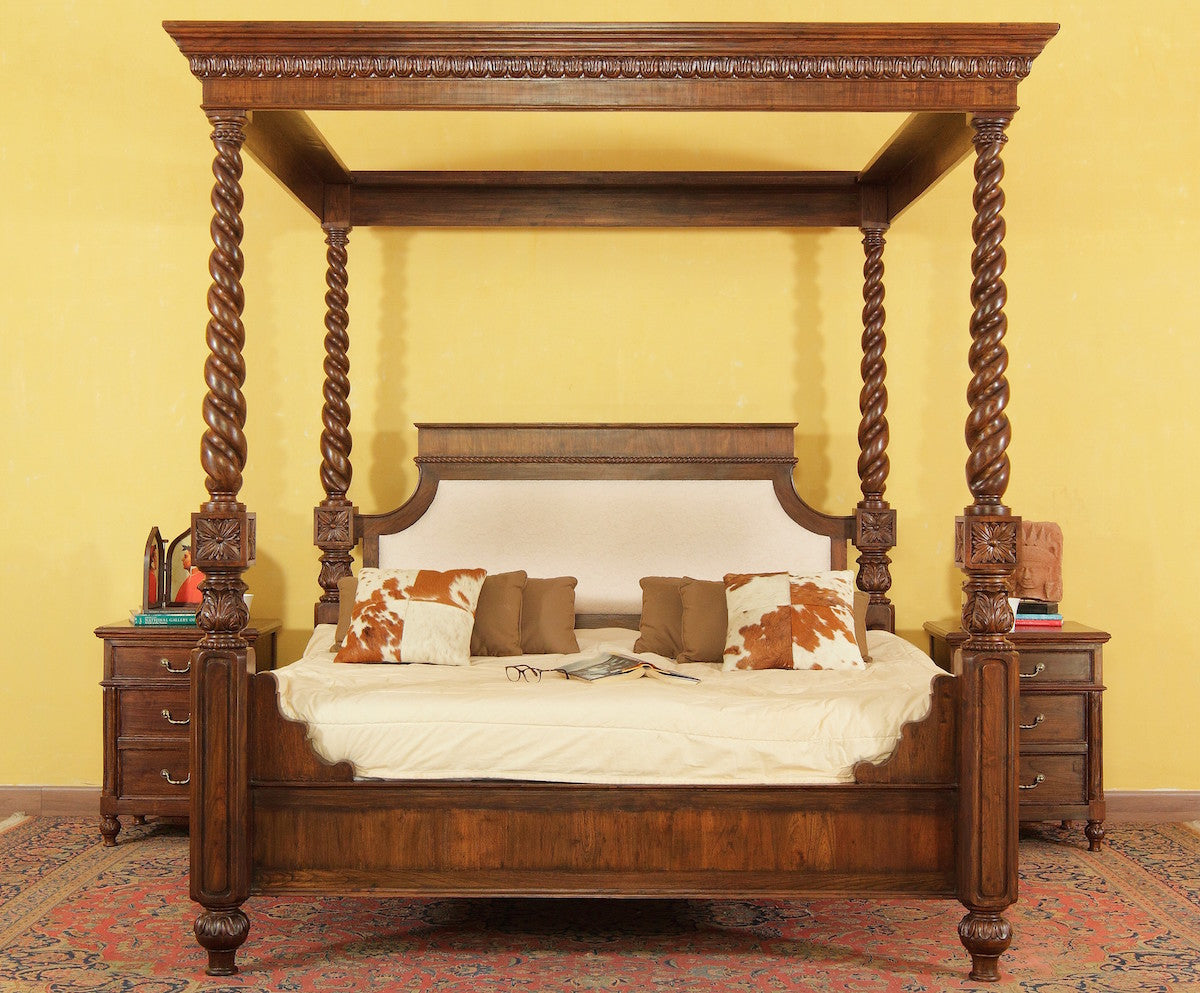 Villiers Four Poster Bed