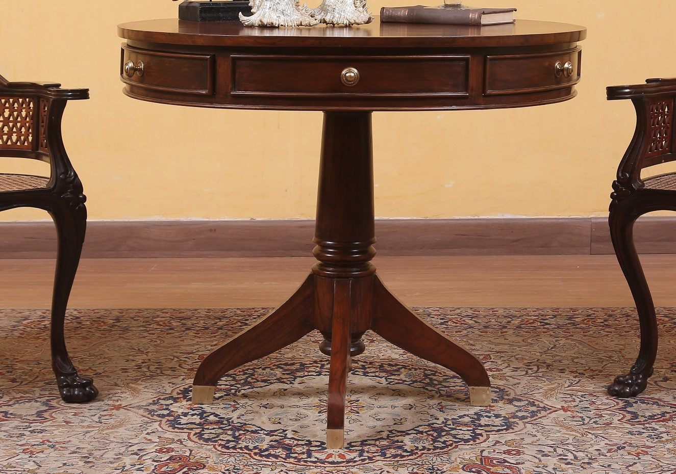 Fytche Table