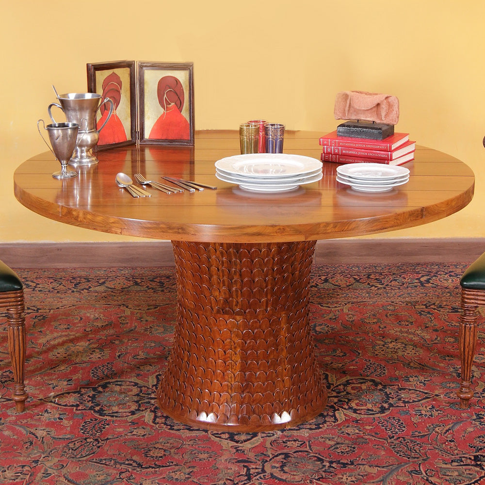 Harford Fish Scale Dining Table