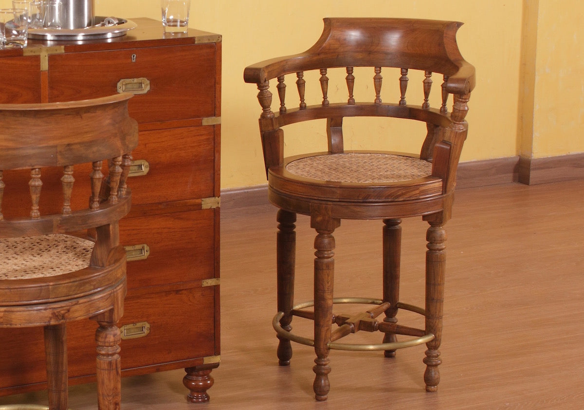 Maud Revolving Barchair