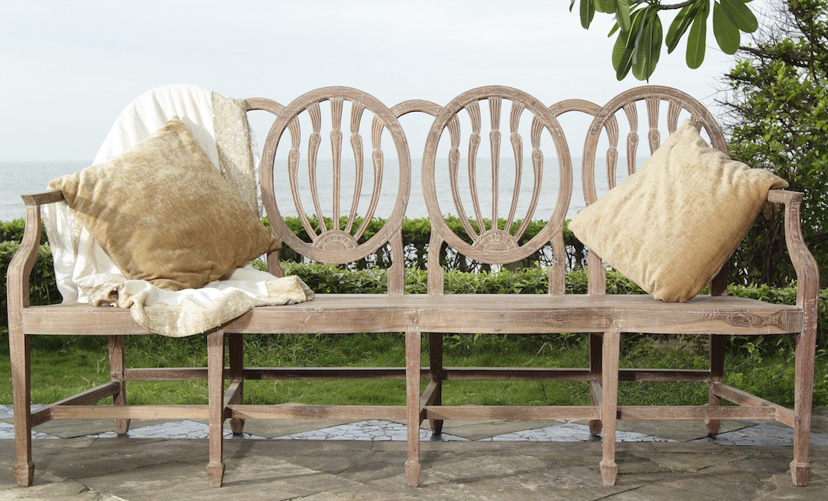 Thesiger Sofa Set