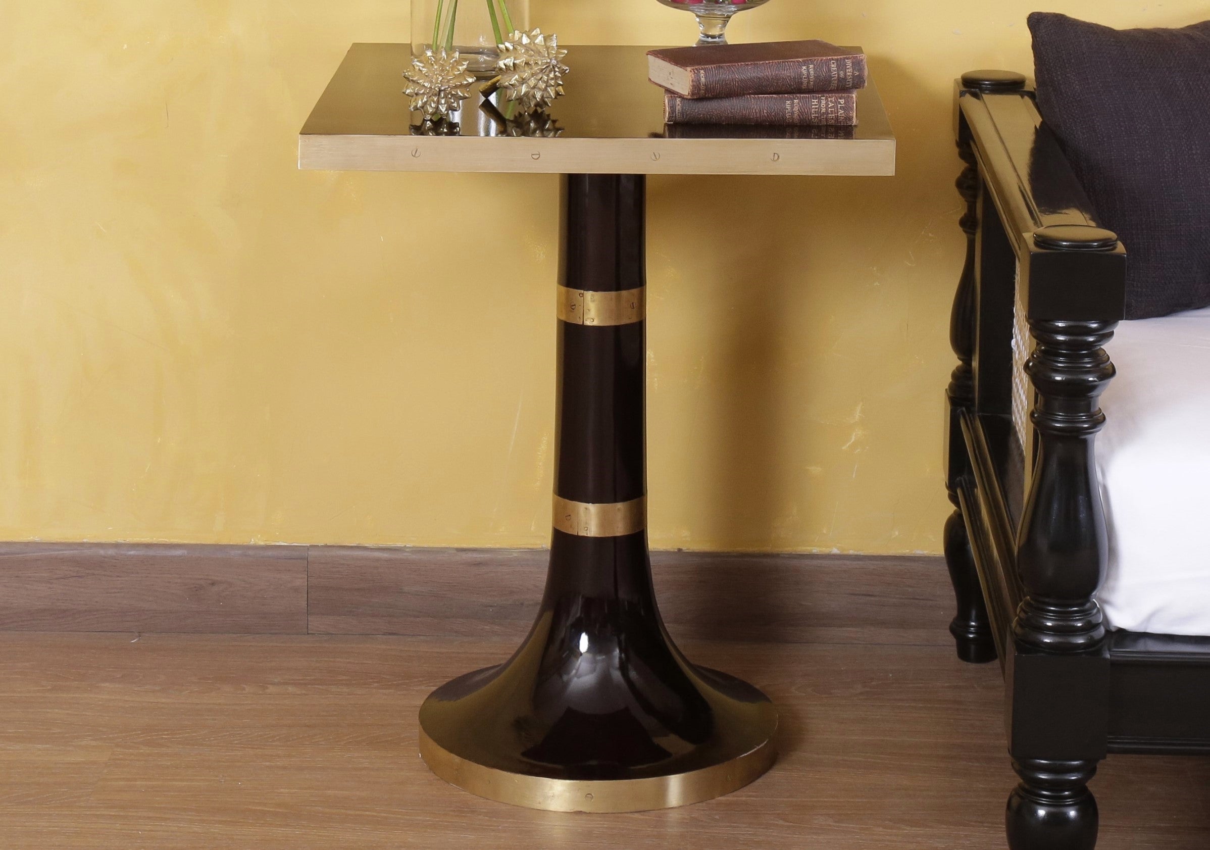 Franklin Dining Table