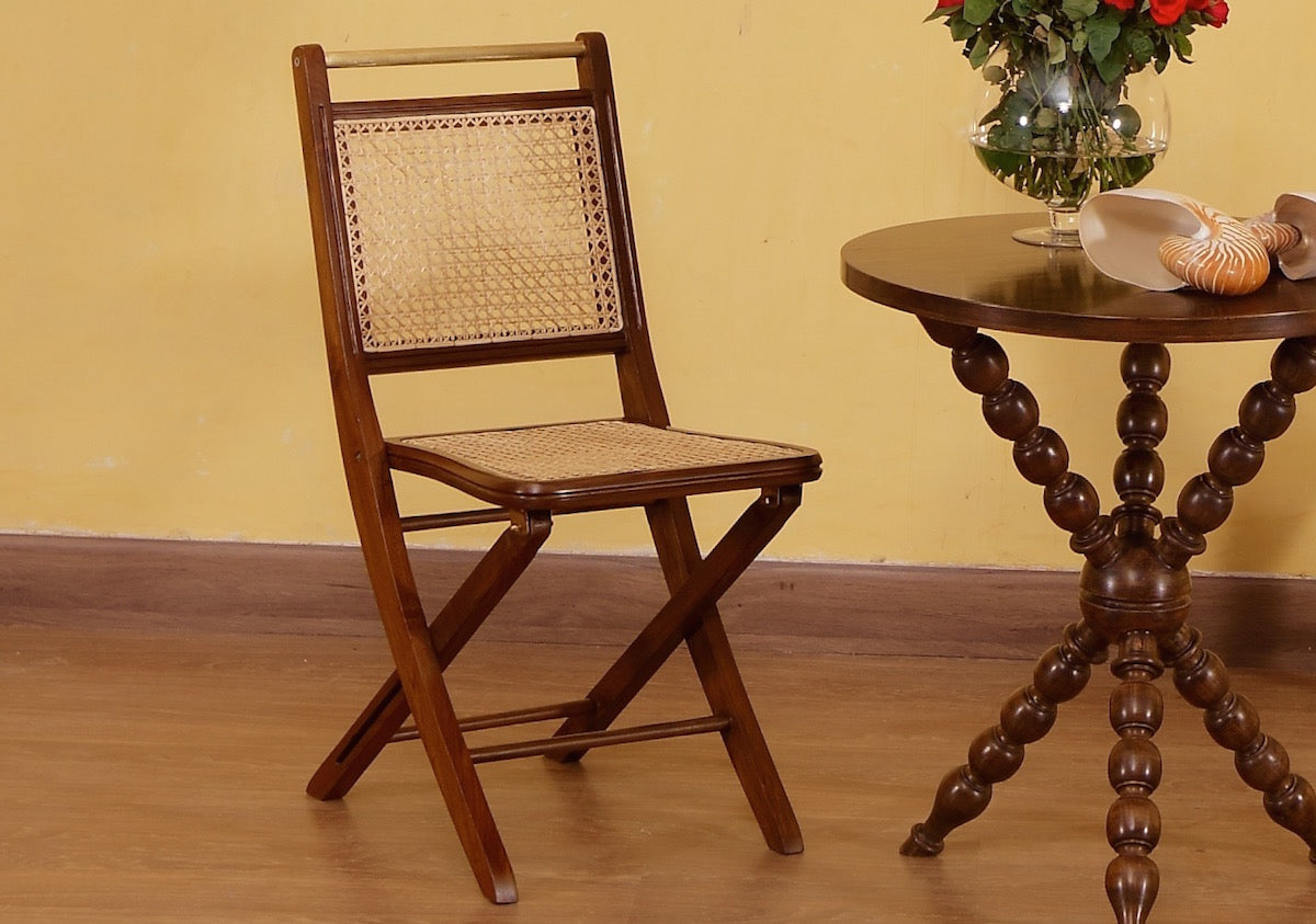 Thompson Folding Chair