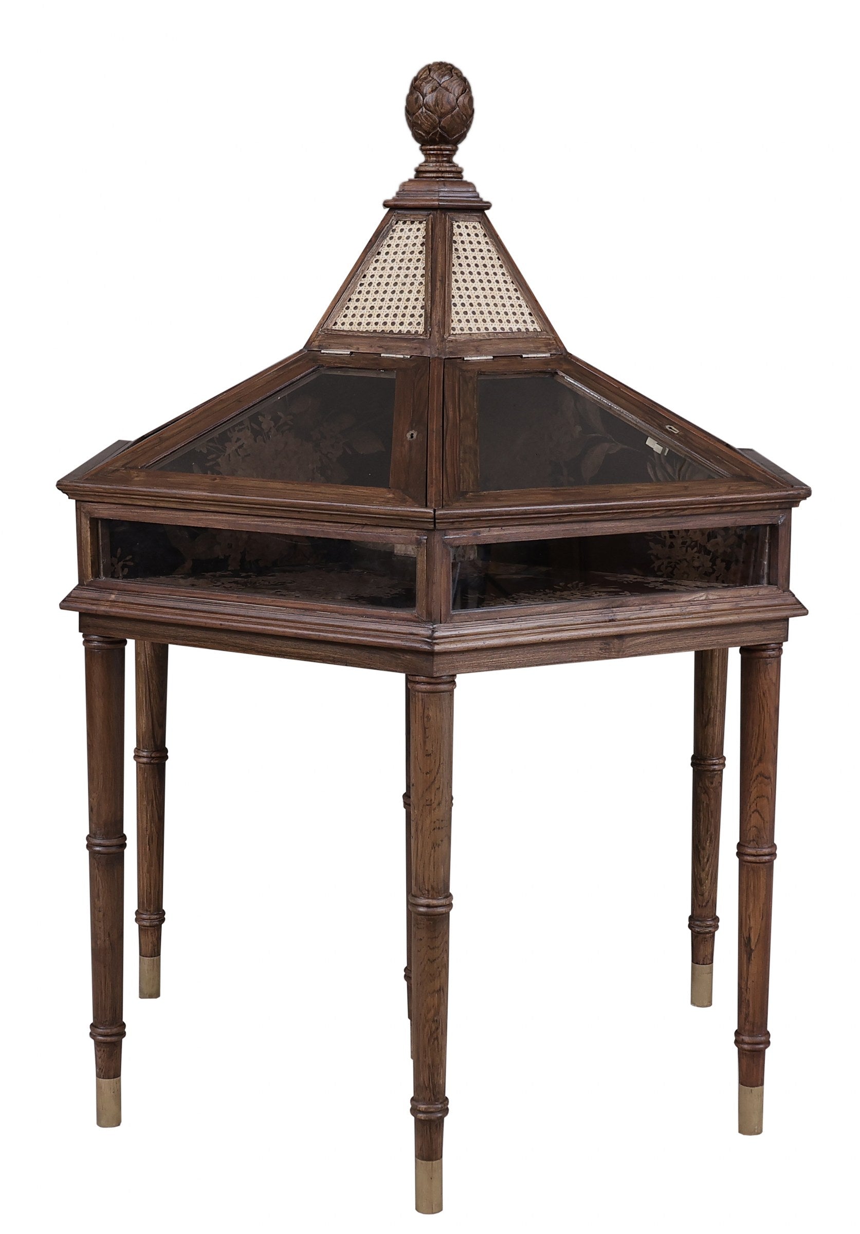 Harlan Hexagonal Showcase