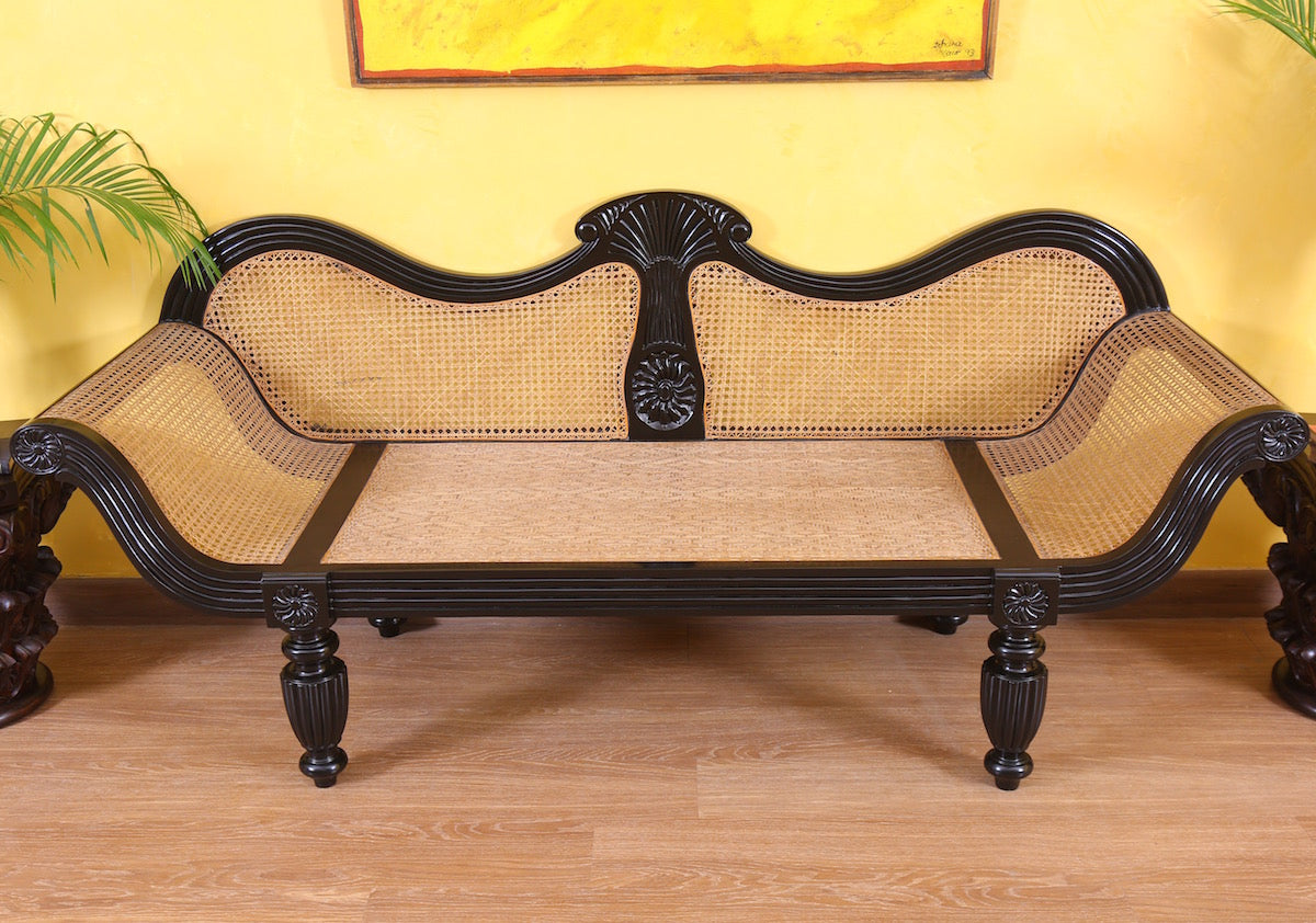 Oudtshoorn Divan