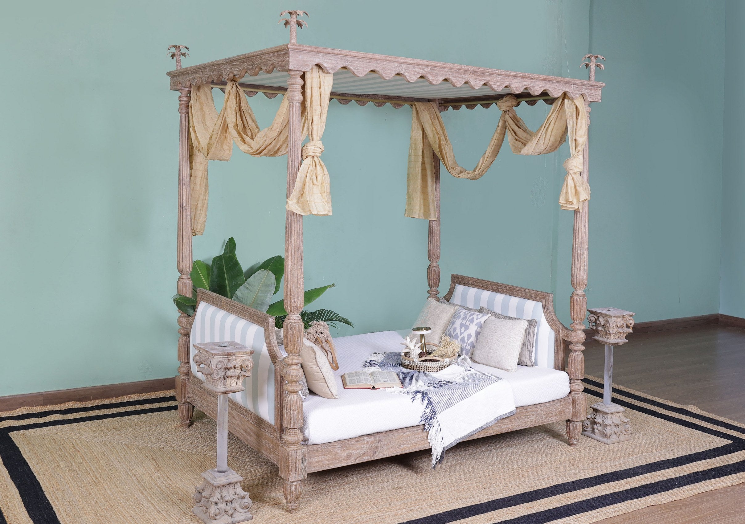 Cosette Day Bed