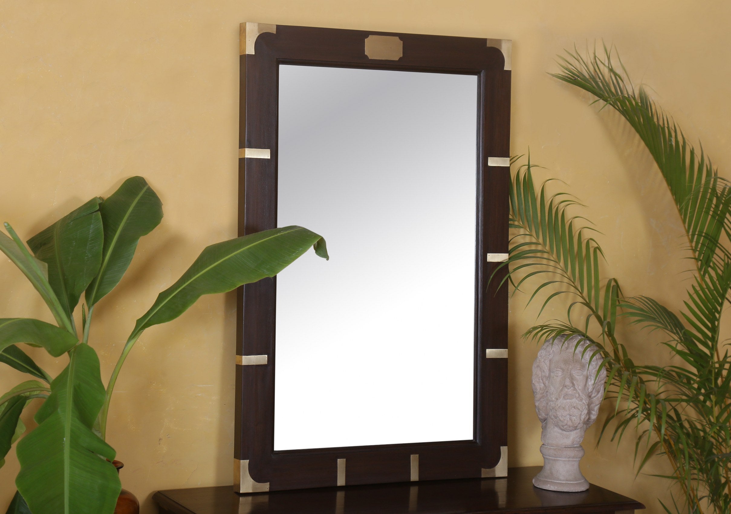 Bentnick Frame