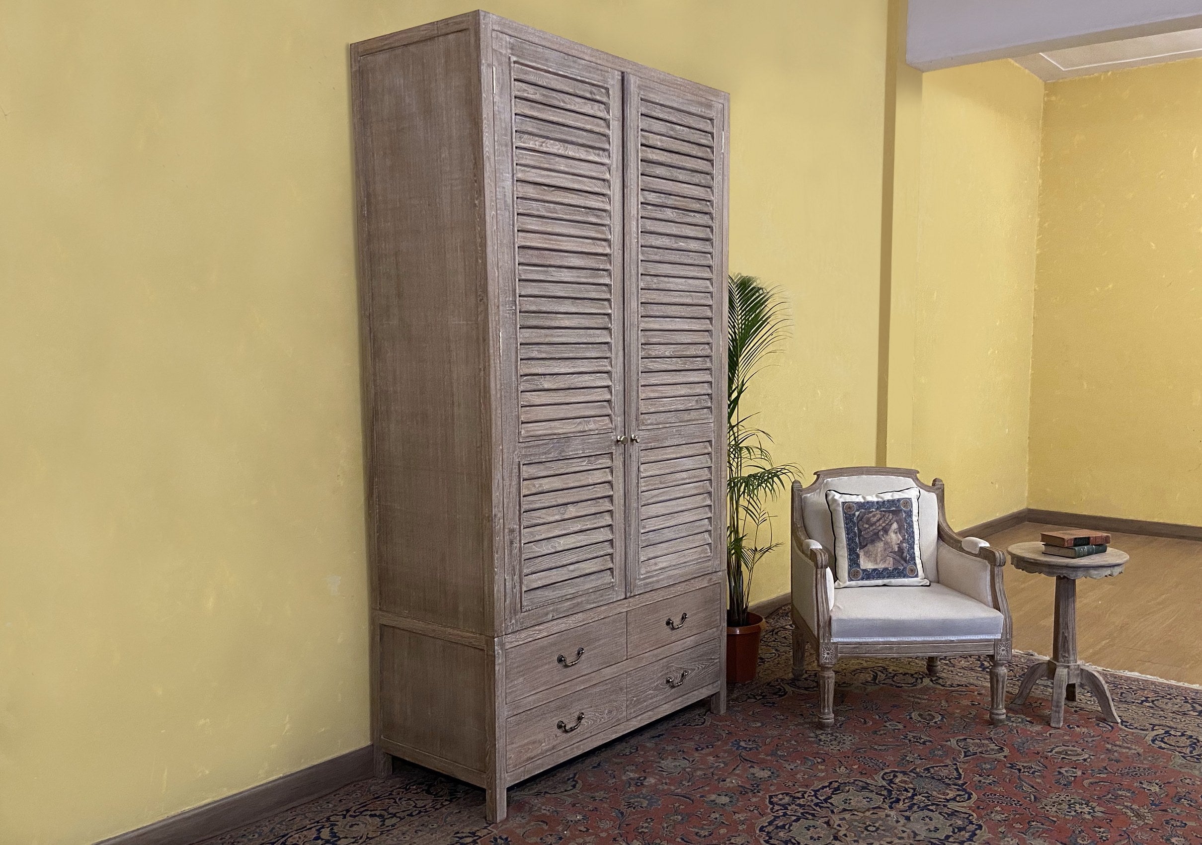 Elibank Armoire