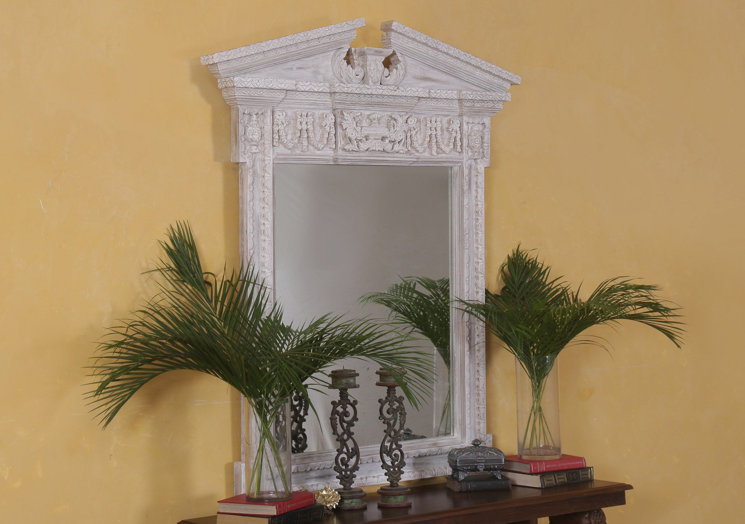 Leona Mirror Frame