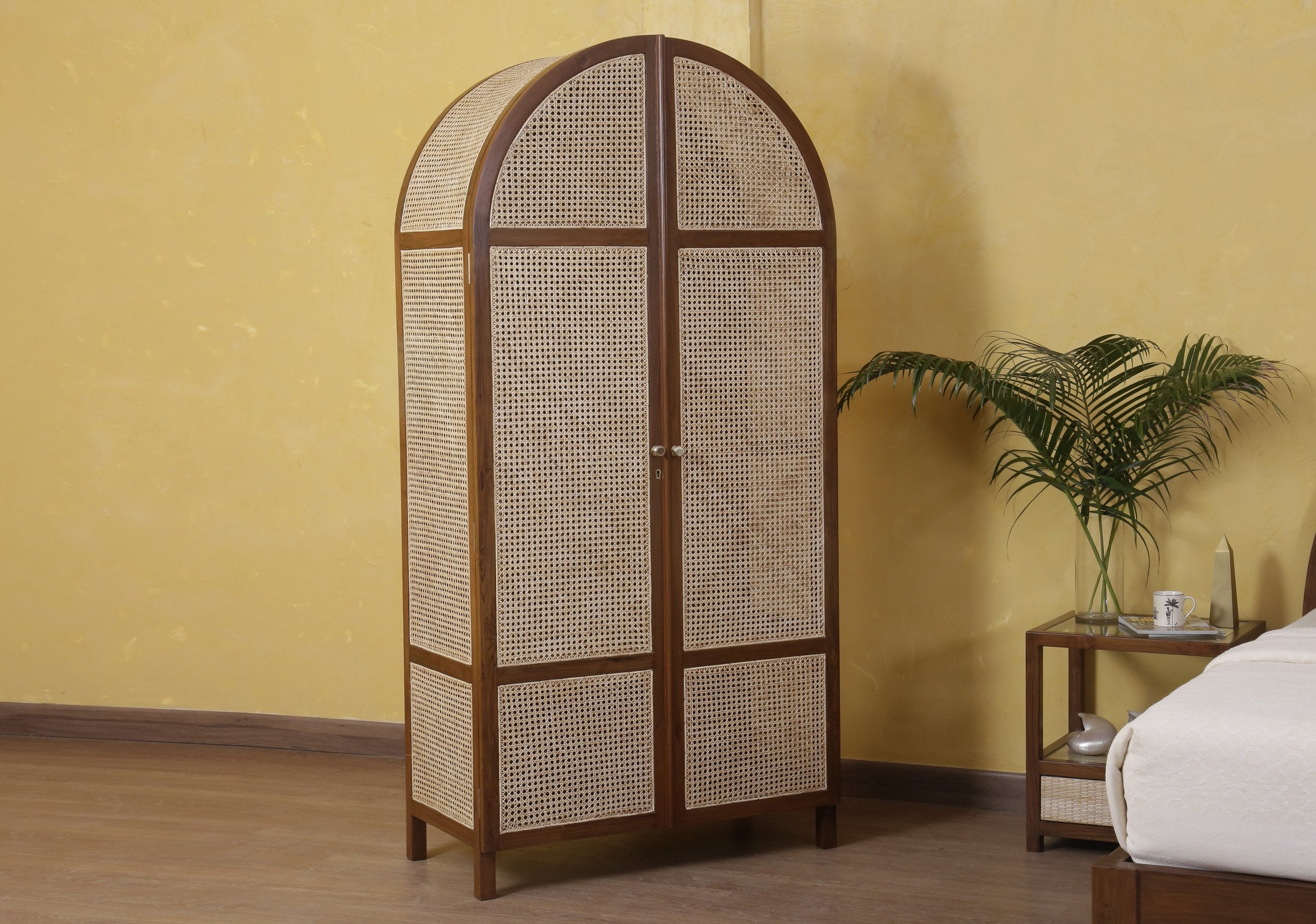 Ashton Armoire