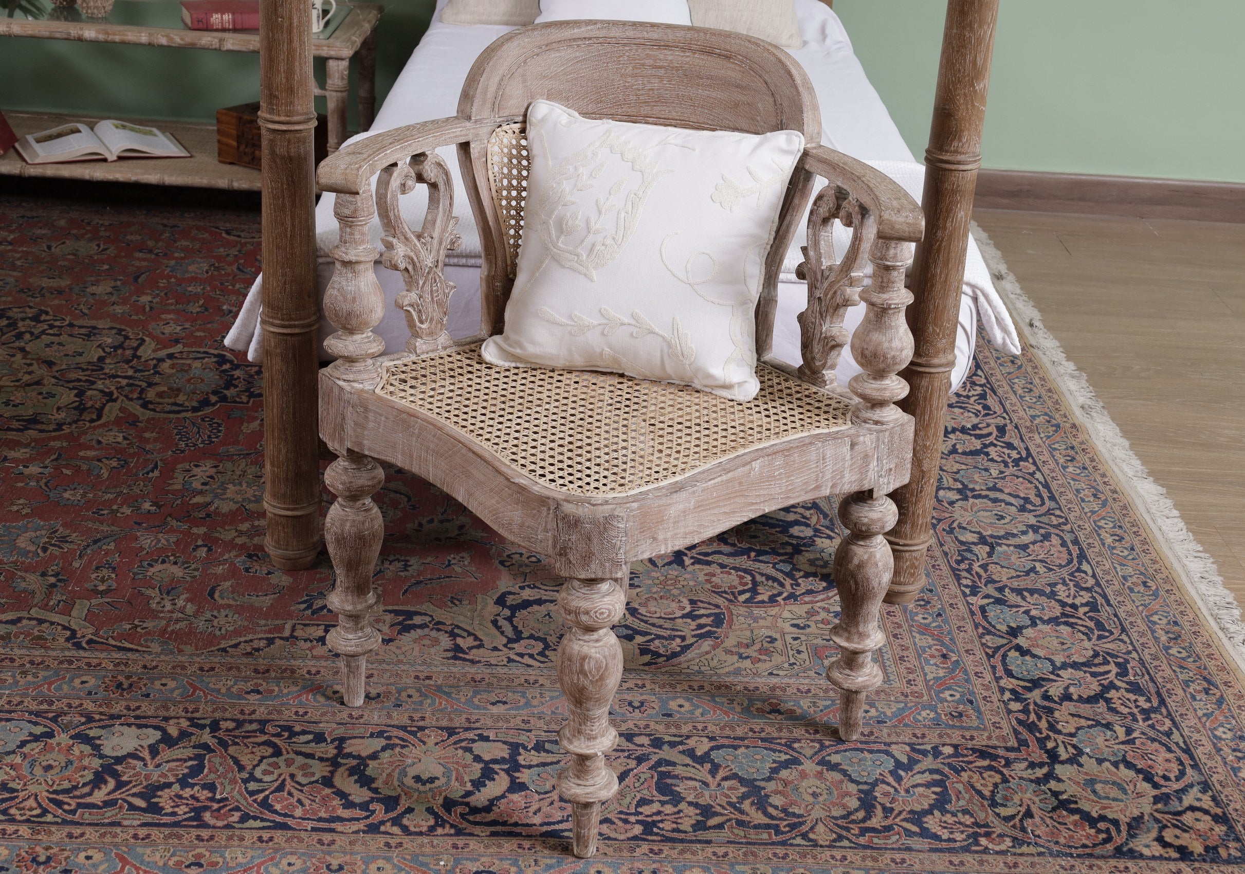 Mallaby Corner Chair