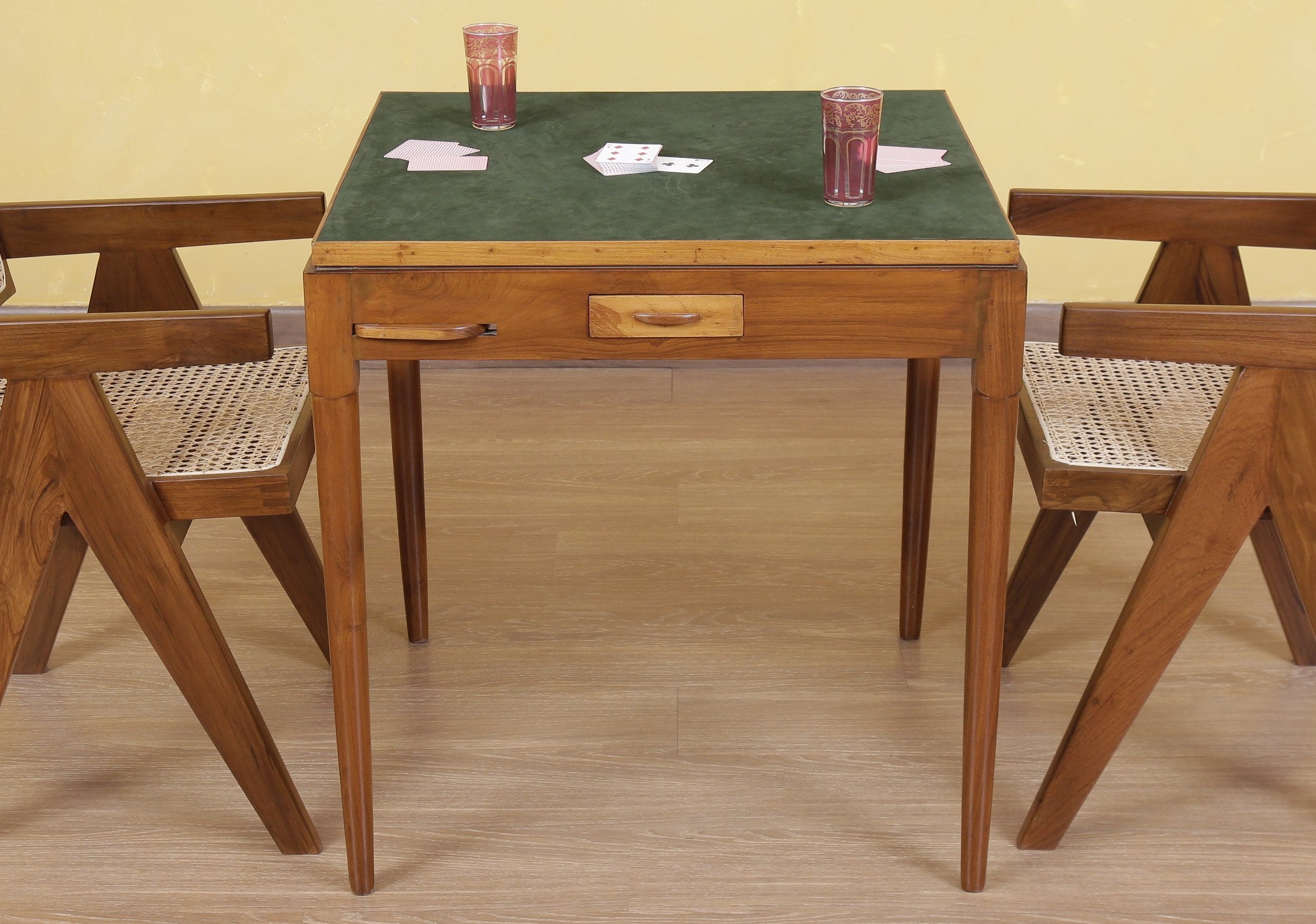 Callander Card Table