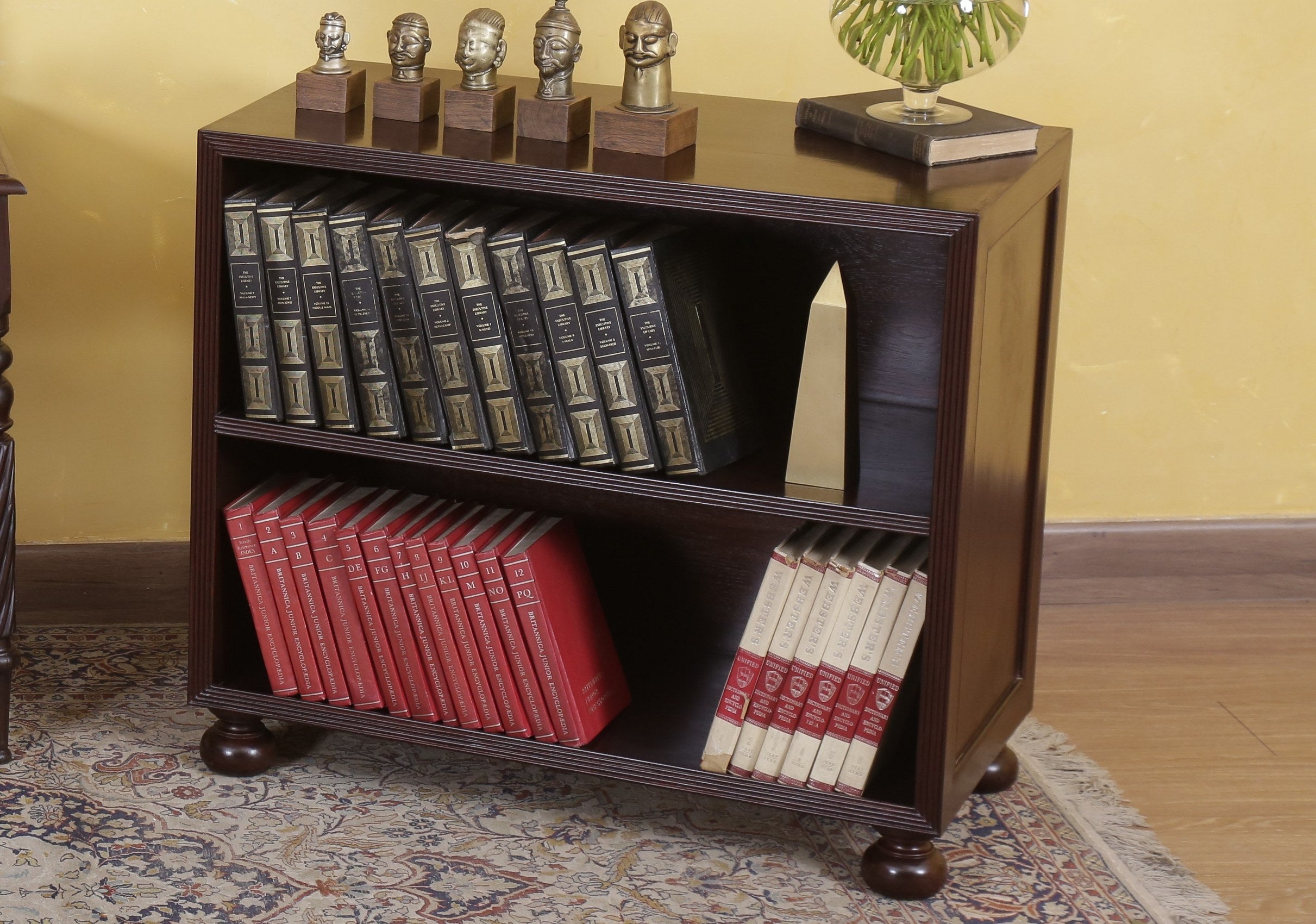Leeds Nightstand