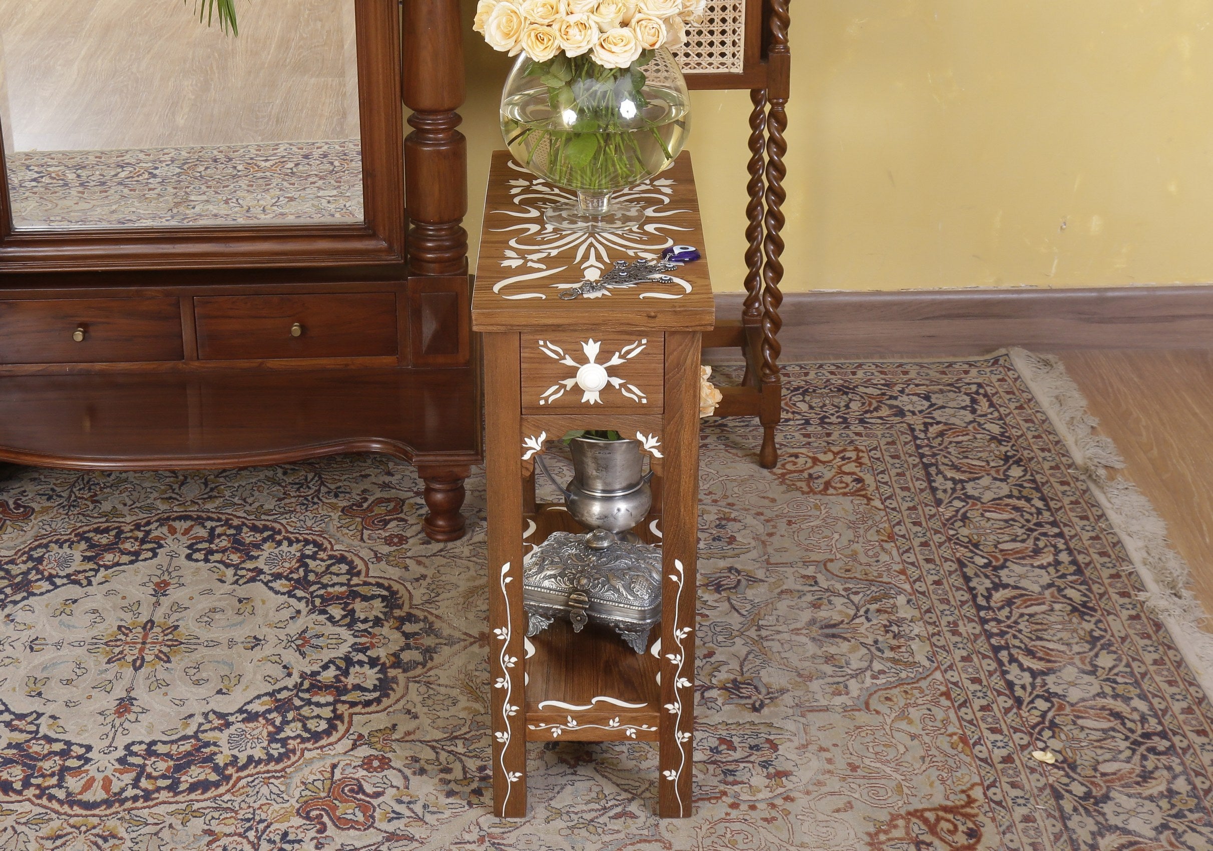 Vine Table