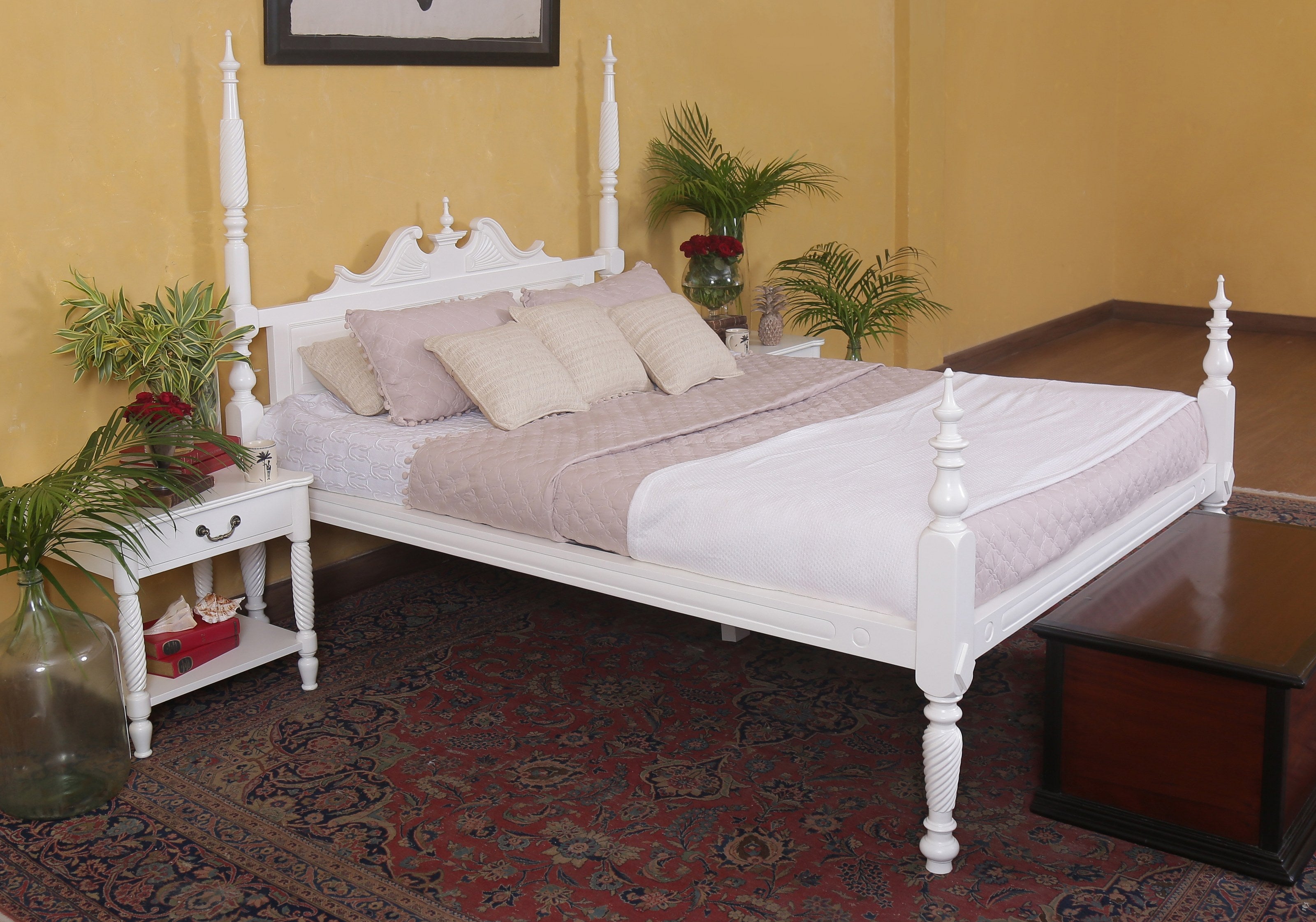 Humphrey Poster Bed