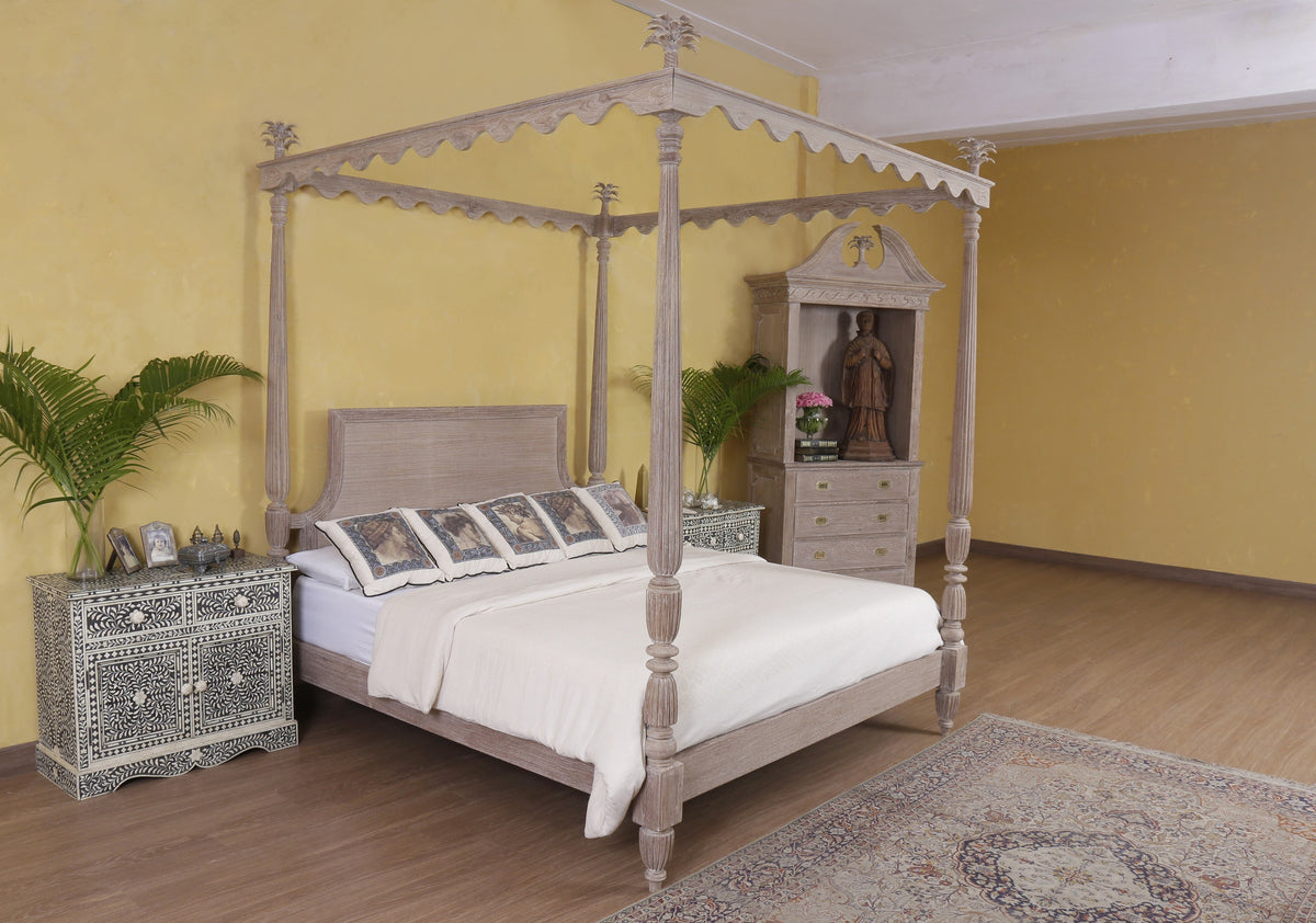 CocoCay Palm Four Poster Bed