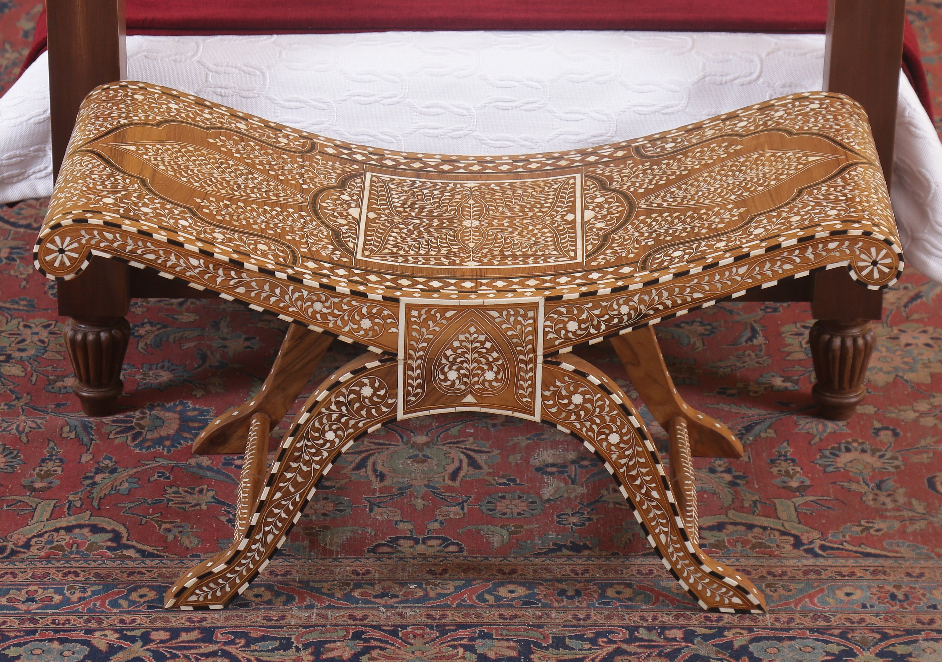 Zeroual Stool