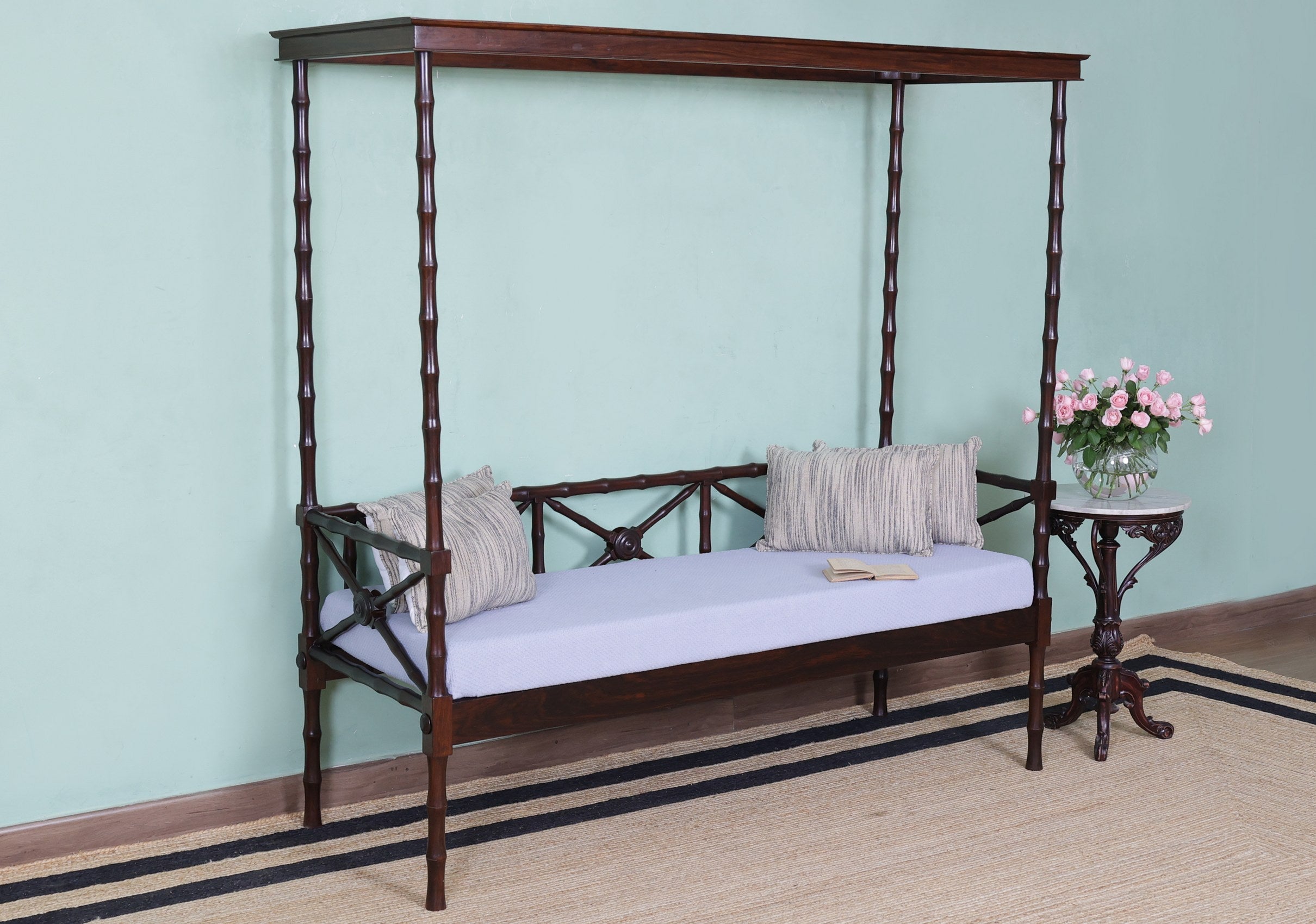 Lugard antique Day Bed