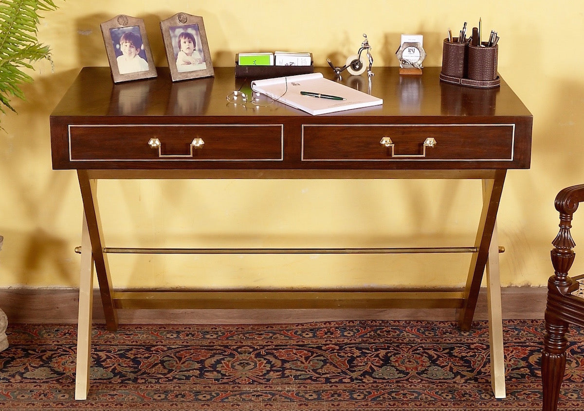 Peers Desk