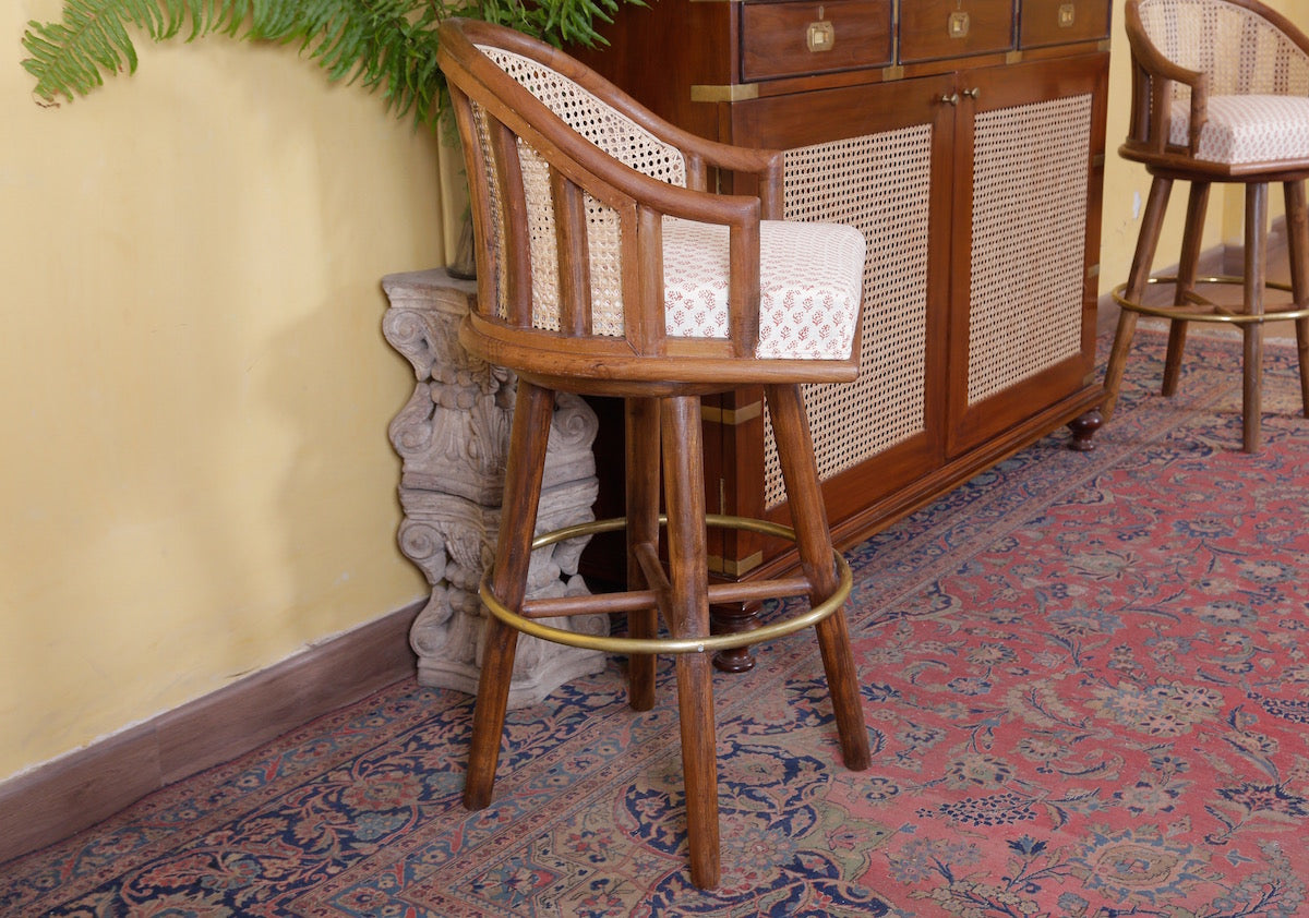 Almindez Barchair