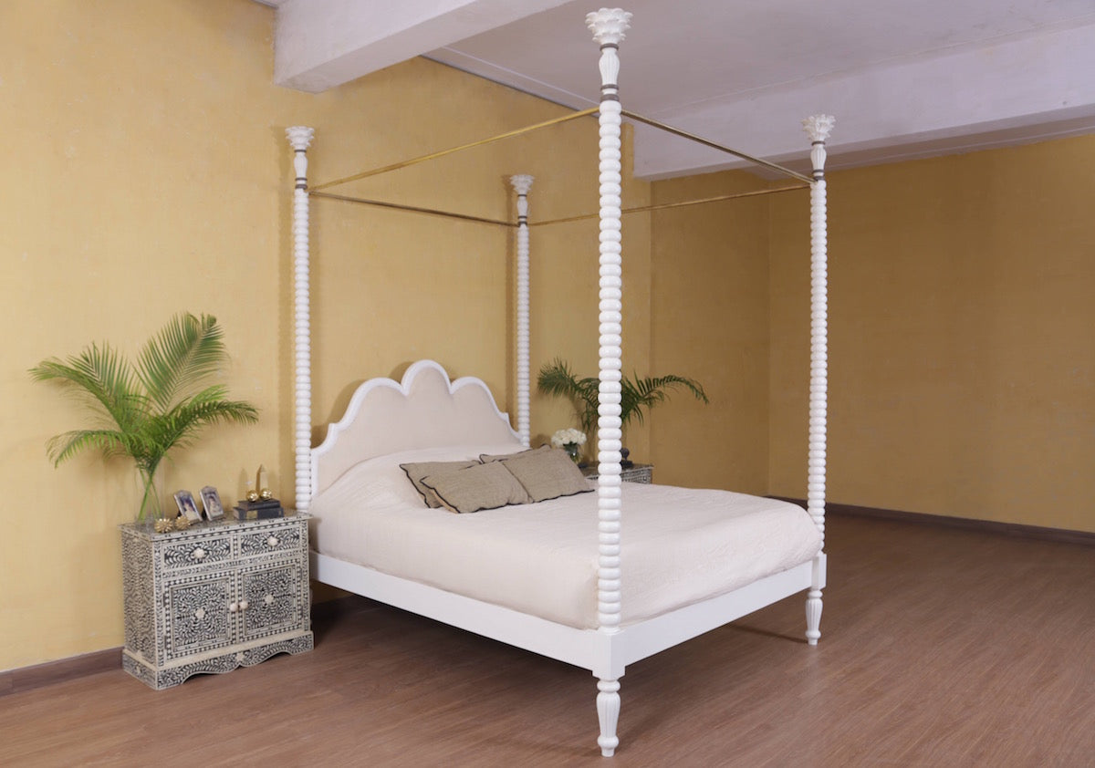 Ortiz Poster Bed