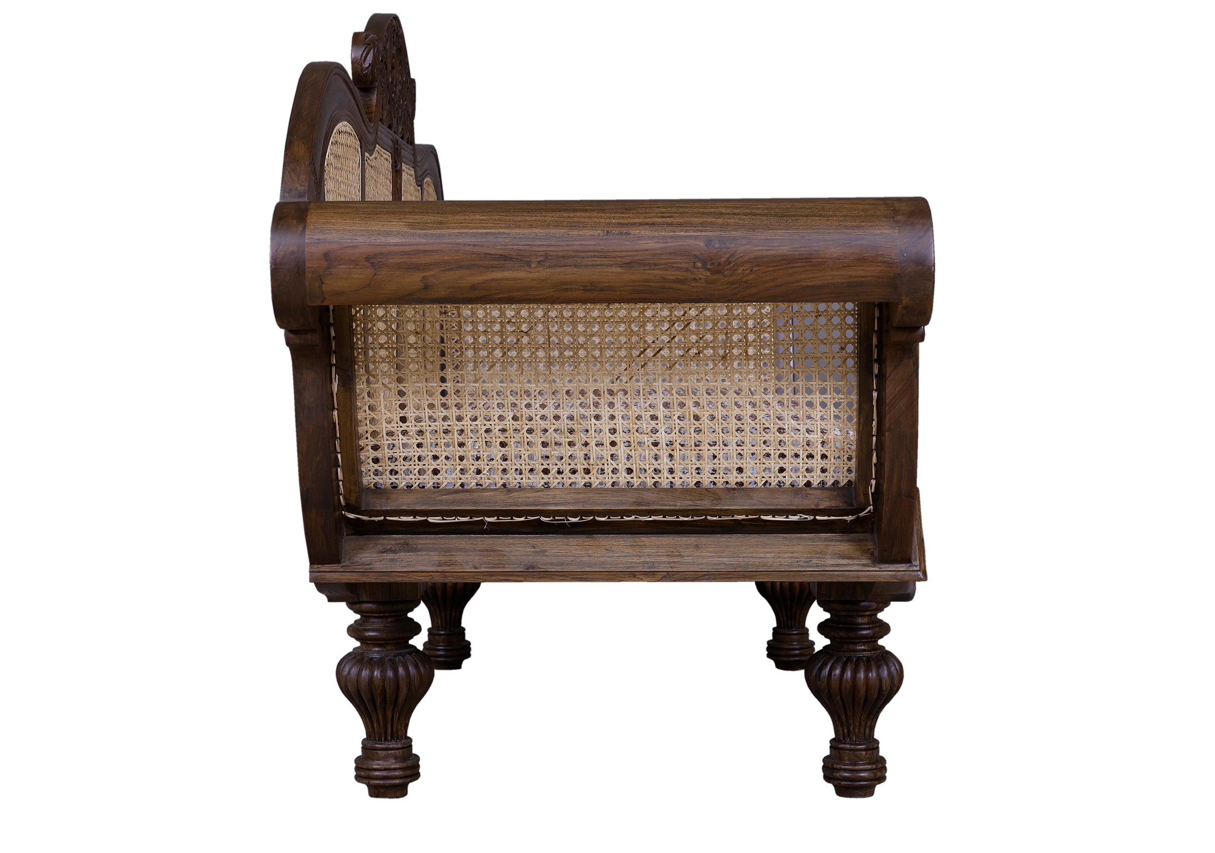 Eze Divan
