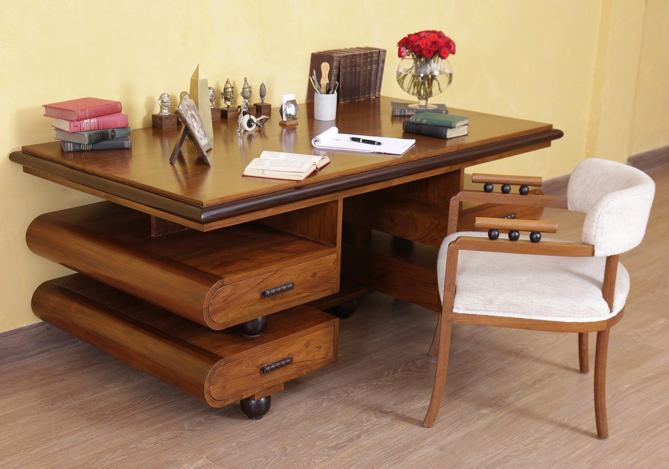 Dumas Partners Desk