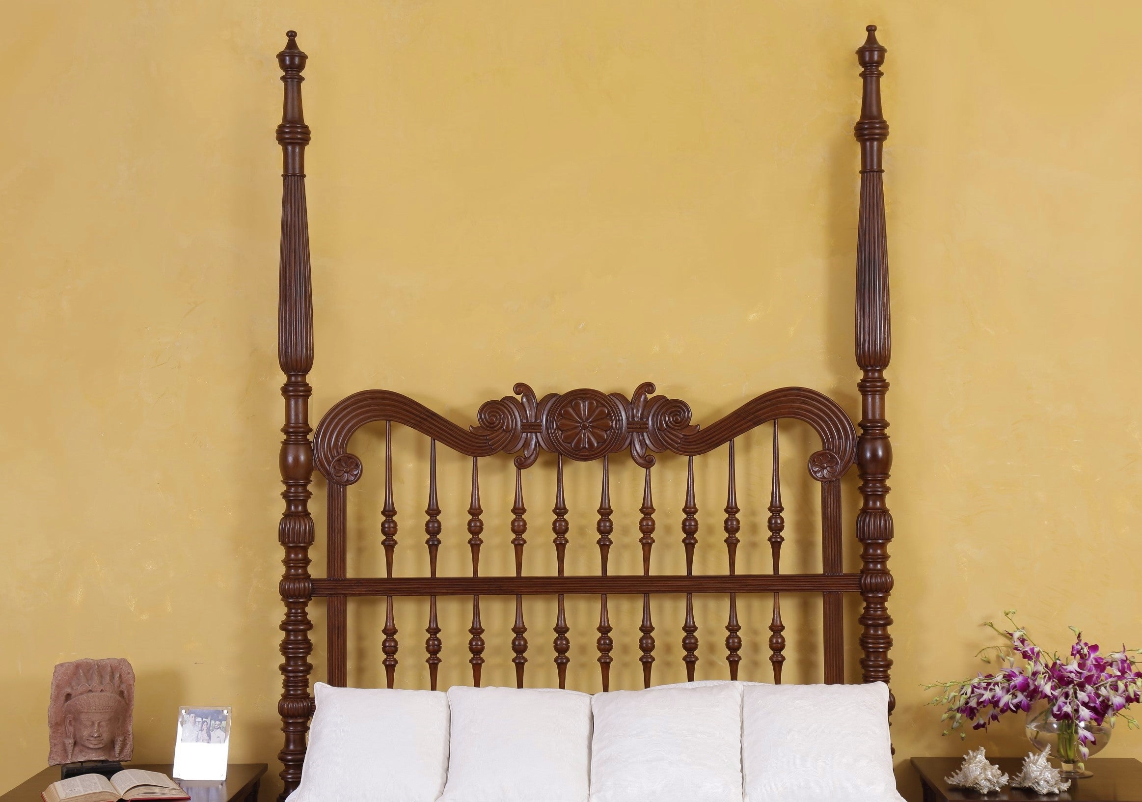 Jan Two Poster Bed