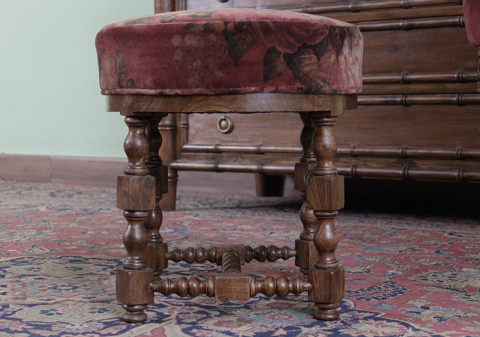 Moir Stool