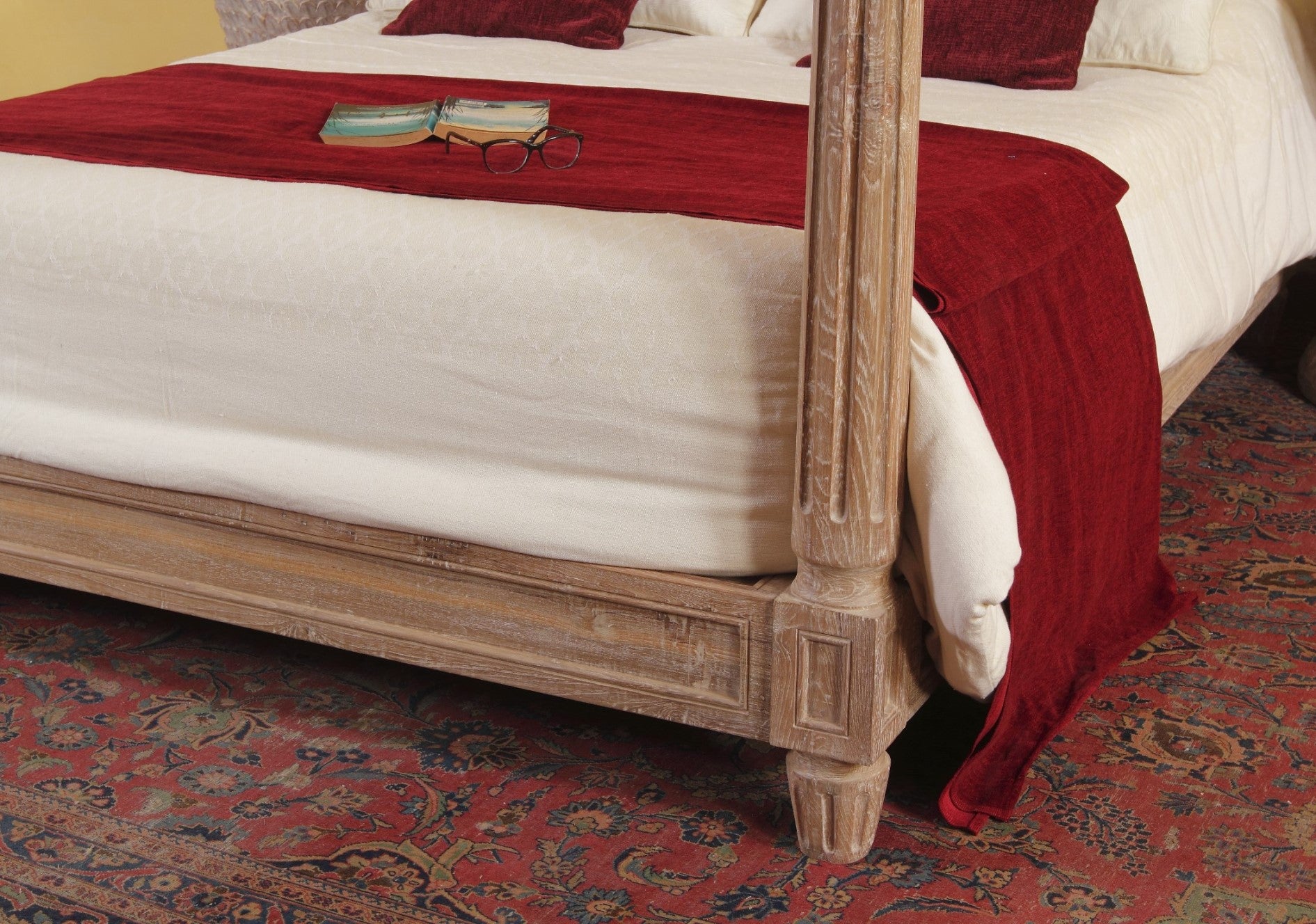 Stanley Fluted Bed