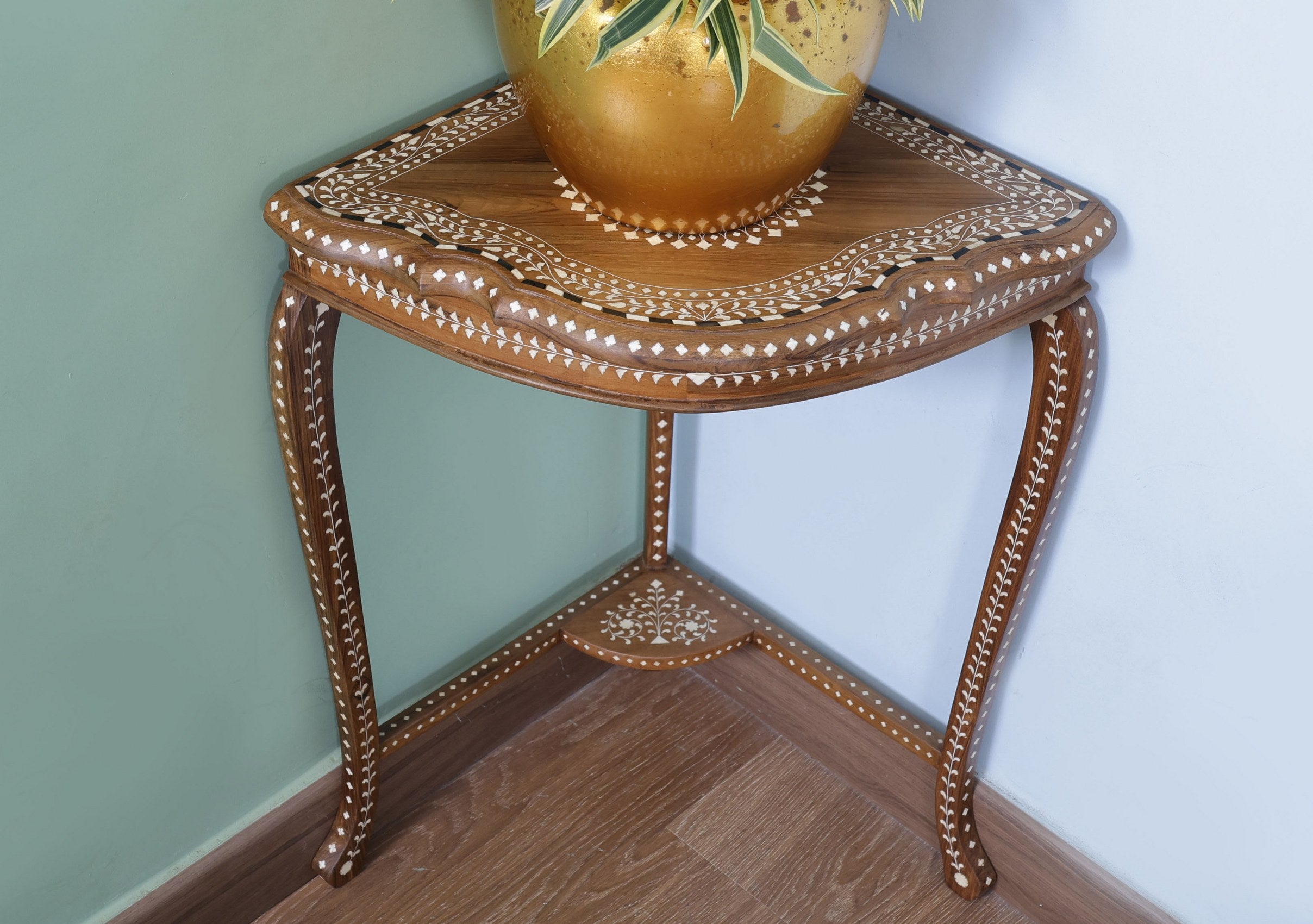 Pringel Console Table