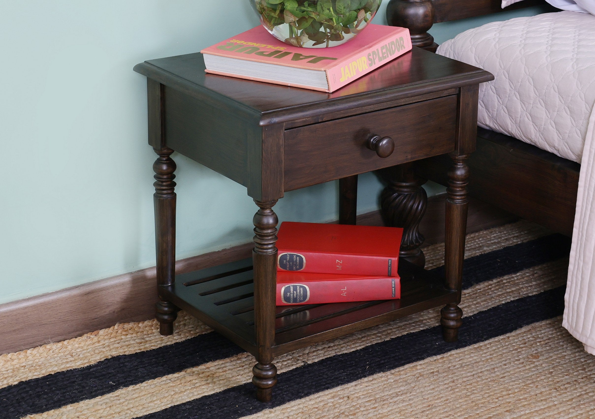 Estridge Nightstand