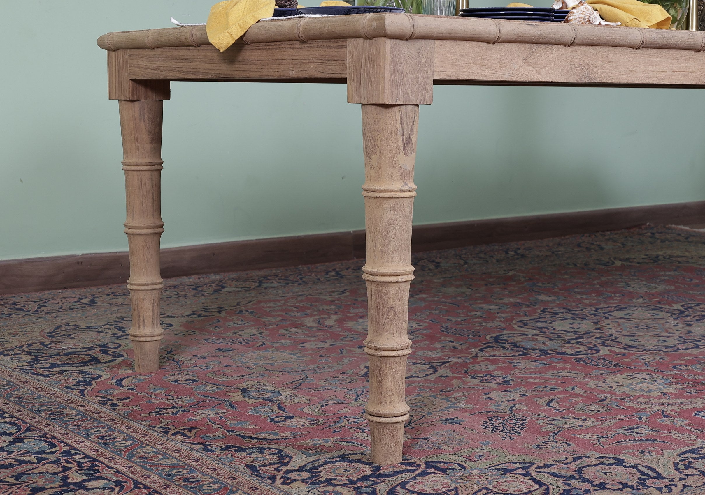 Finch Dining Table