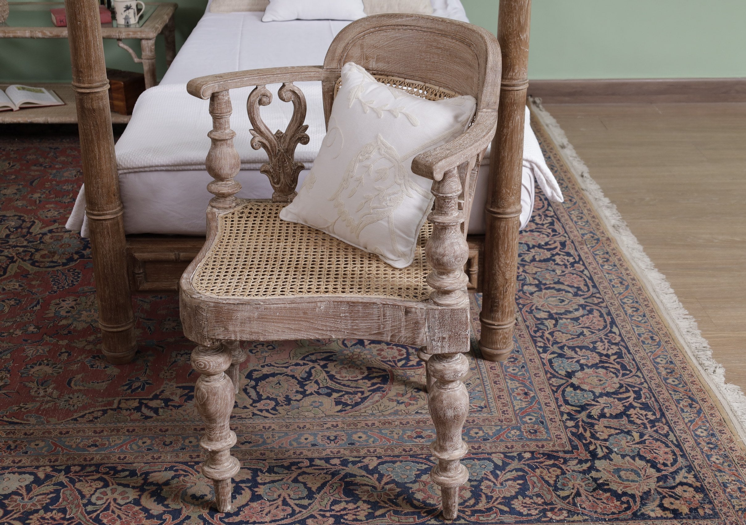 Mallaby Corner Chair