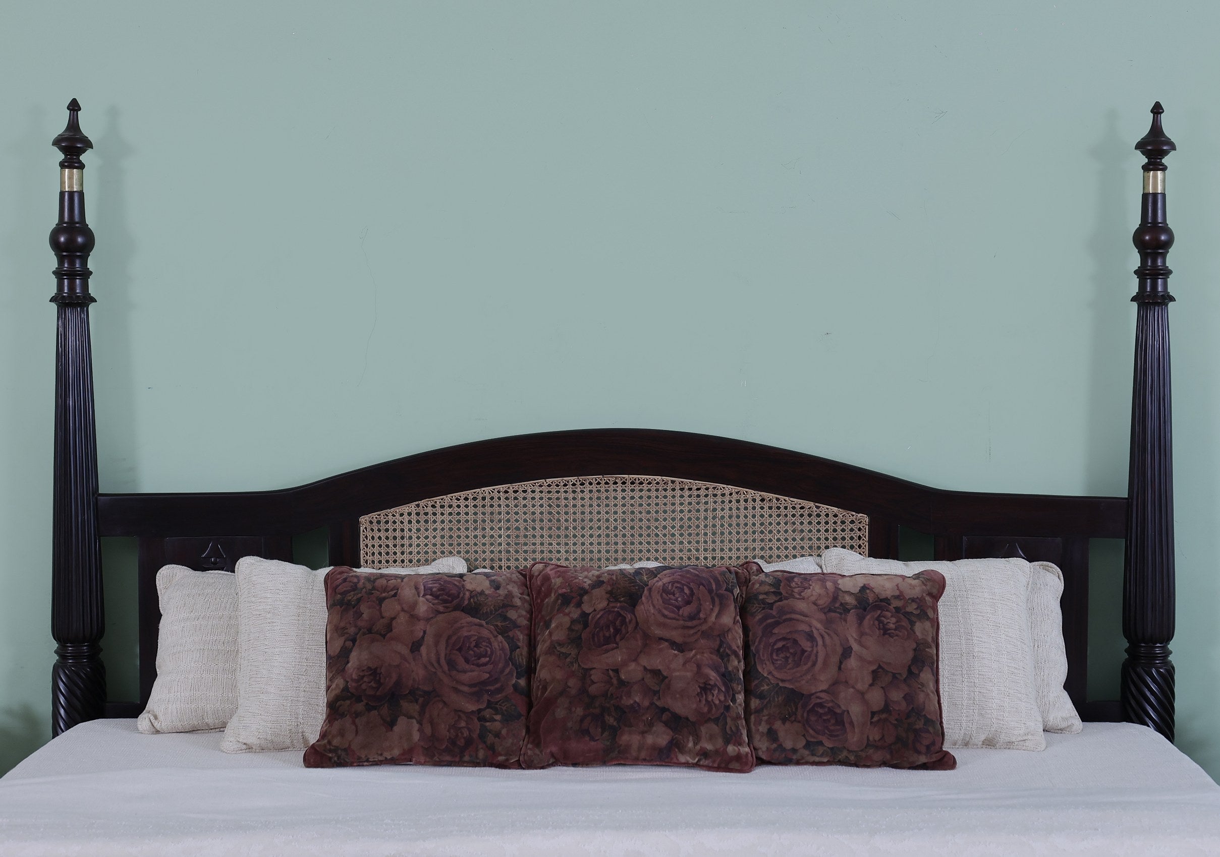 Eldridge Poster Bed
