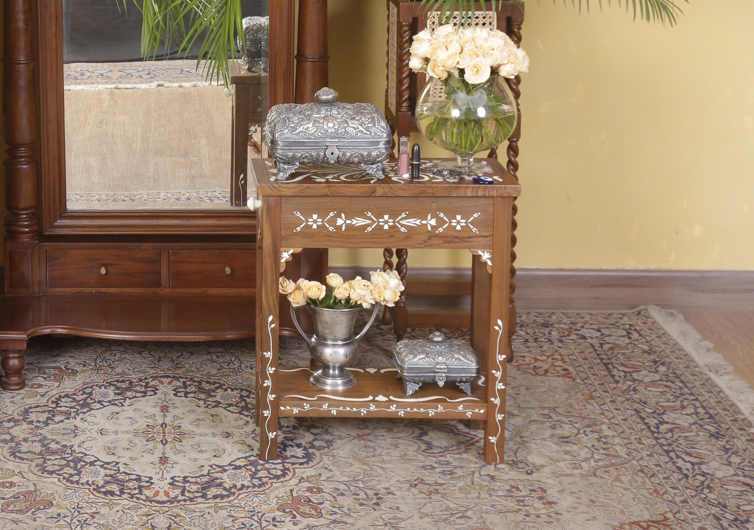 Vine Table