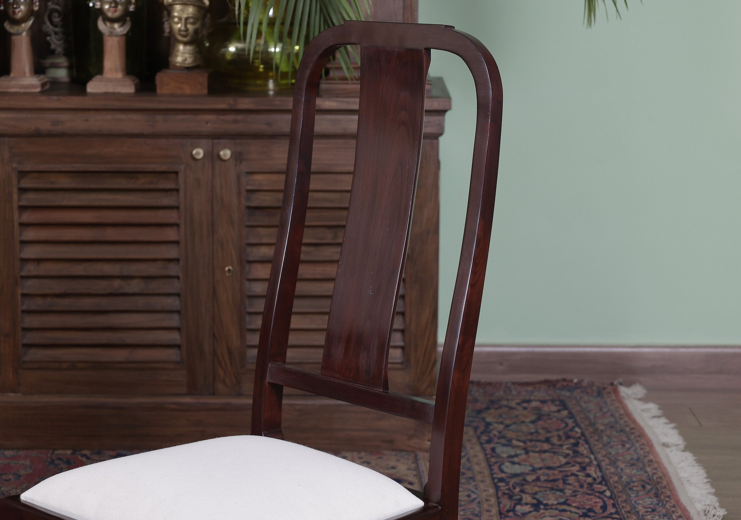 Qualberg Chair