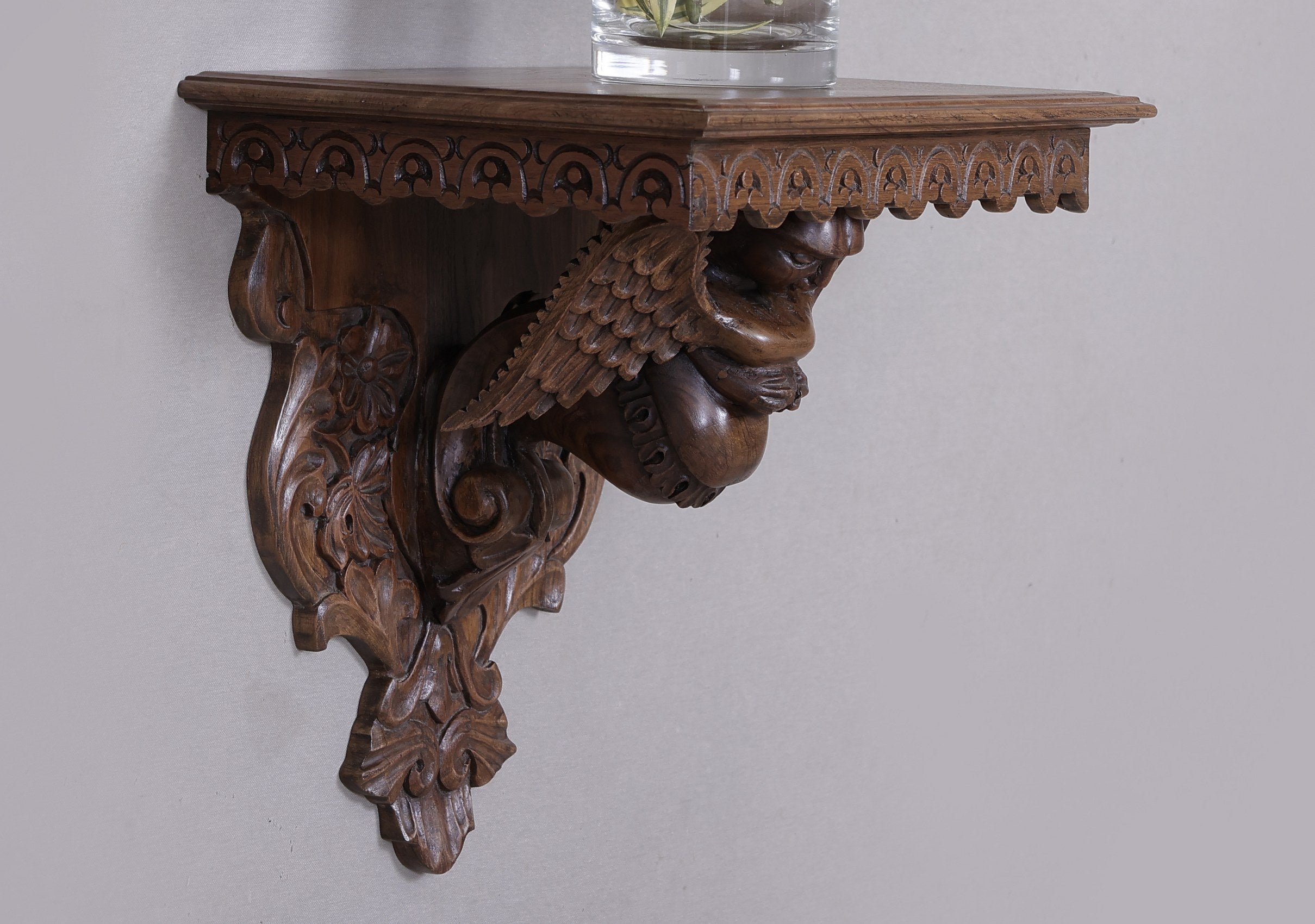 Walpole Angel Bracket