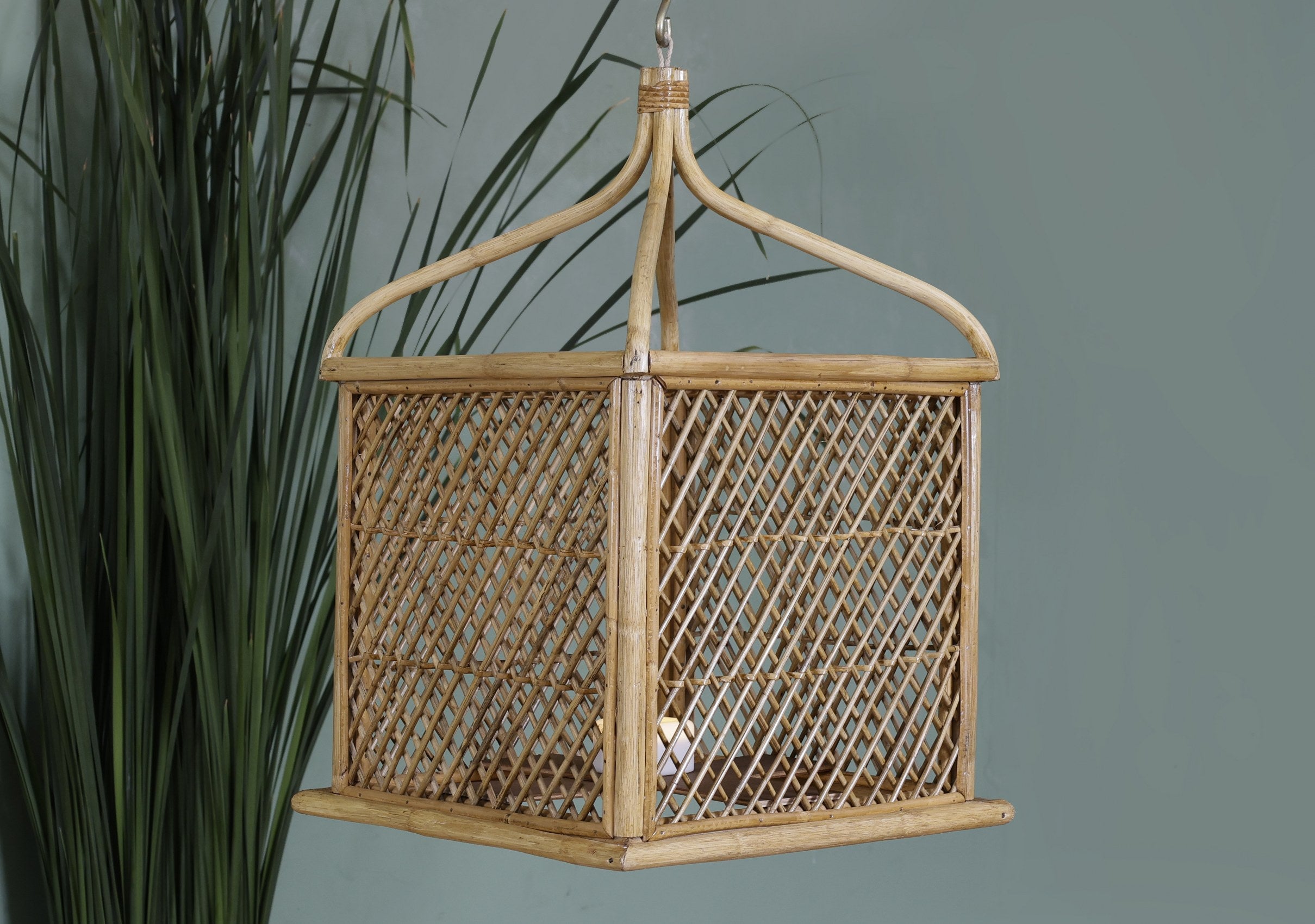 Wingfield Lantern