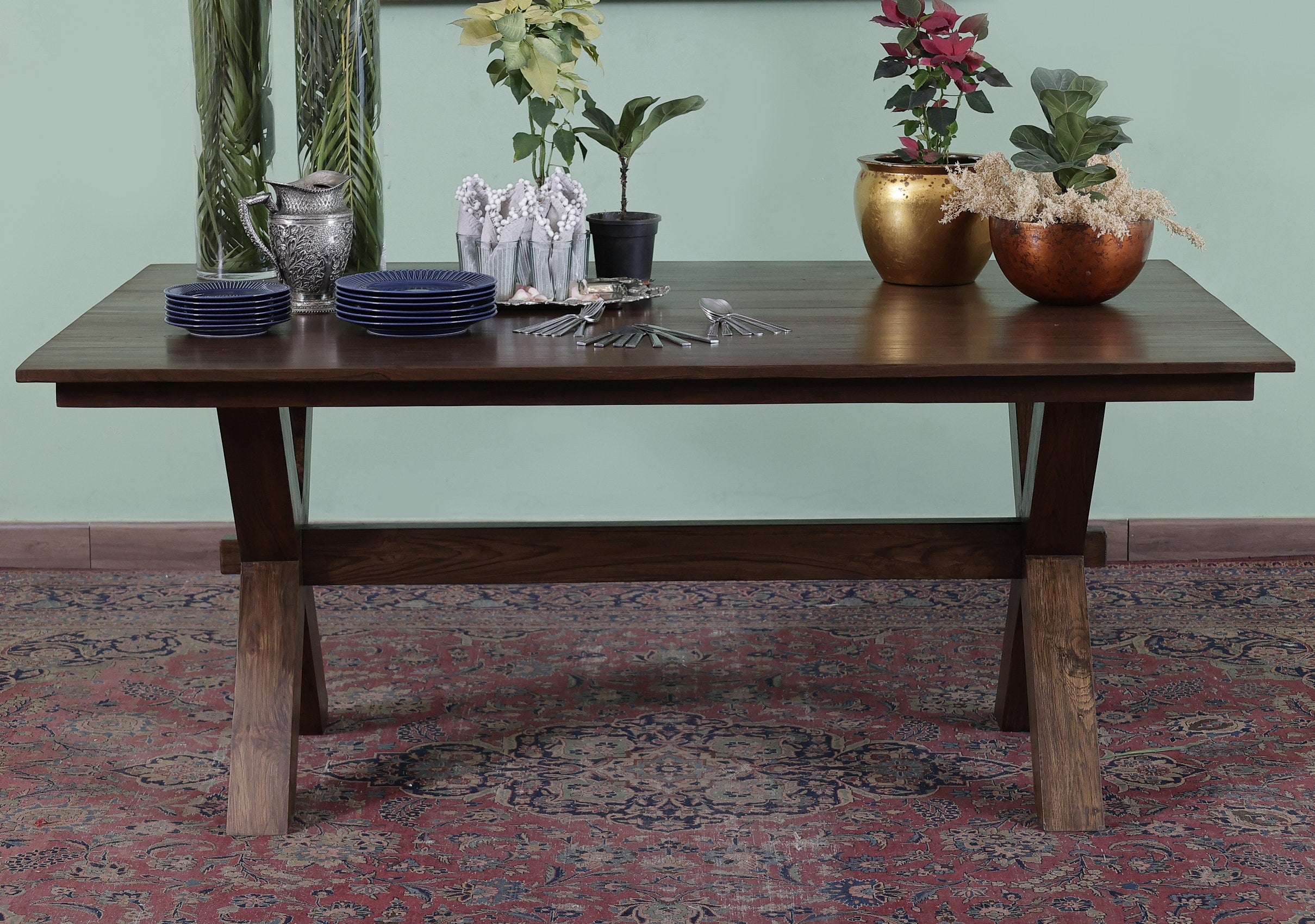 Rakotov Breakfast Table