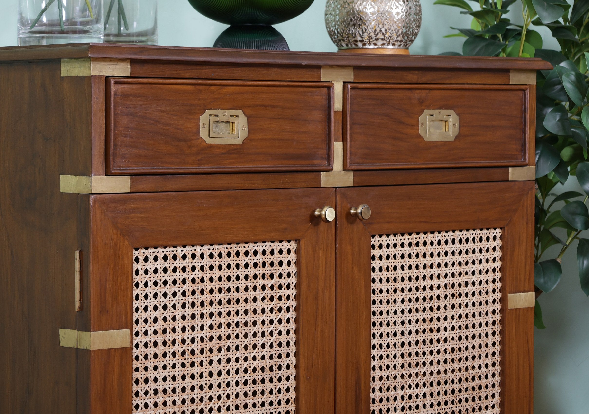 Hunter Cabinet