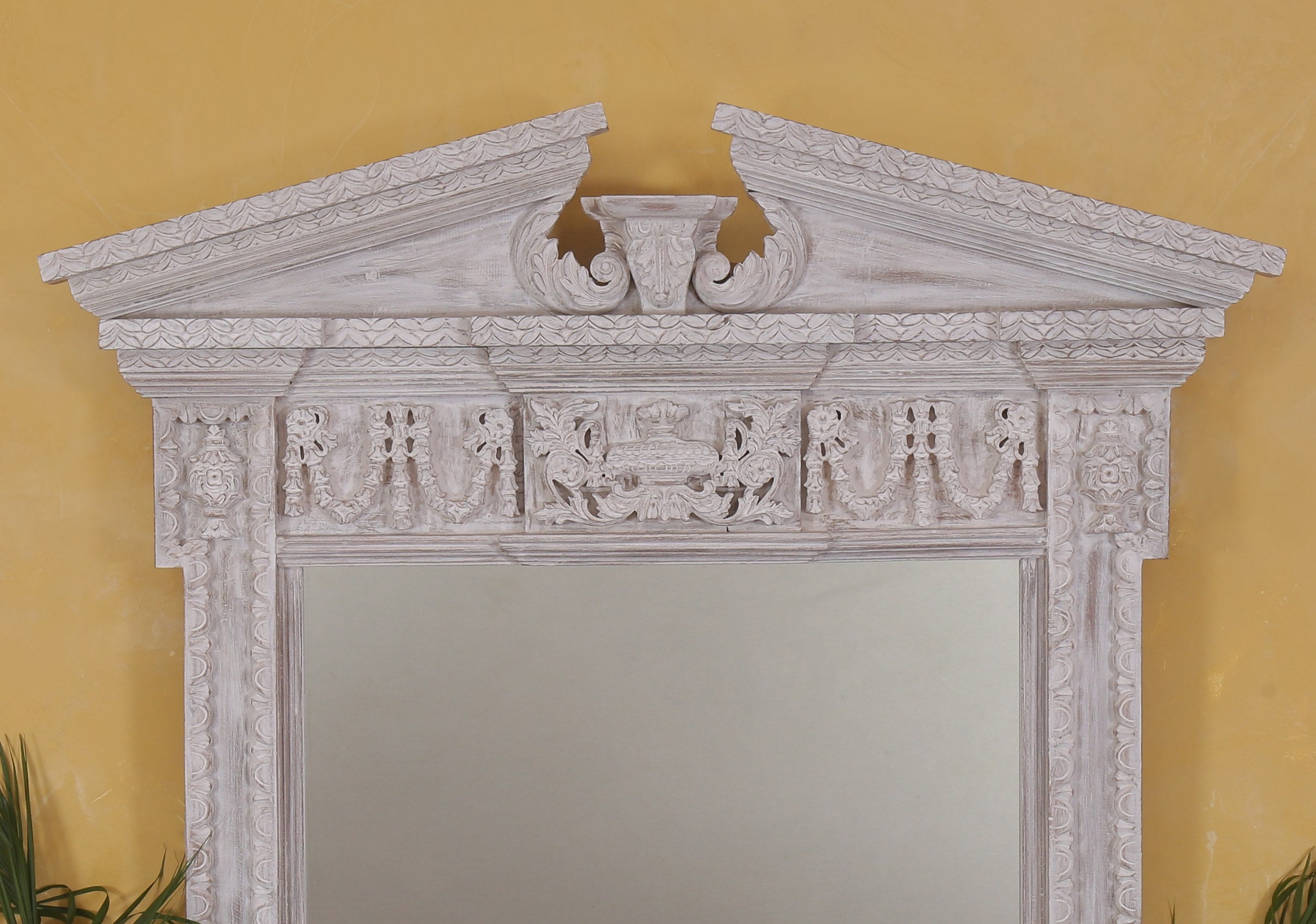 Leona Mirror Frame