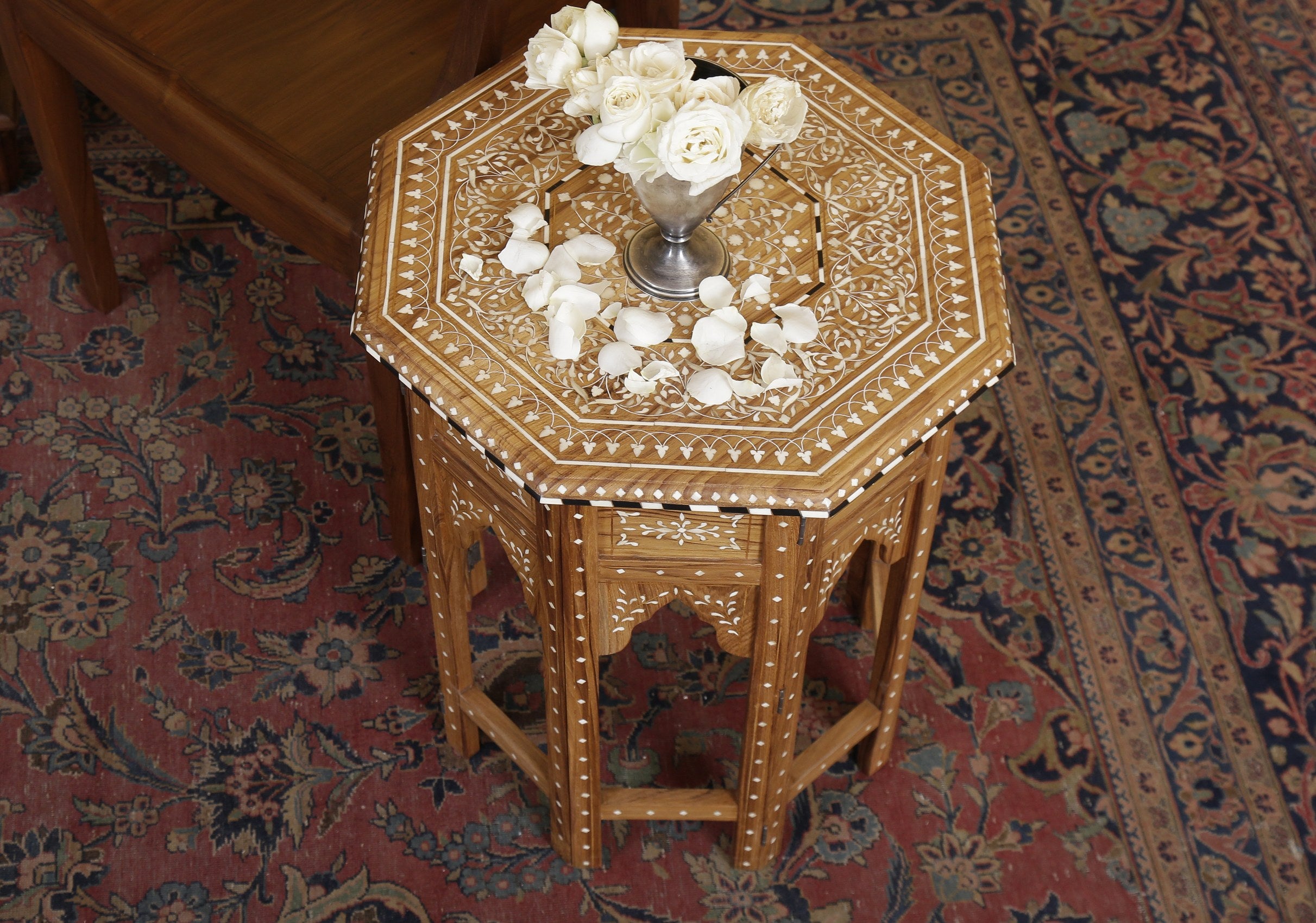Leybourne Table