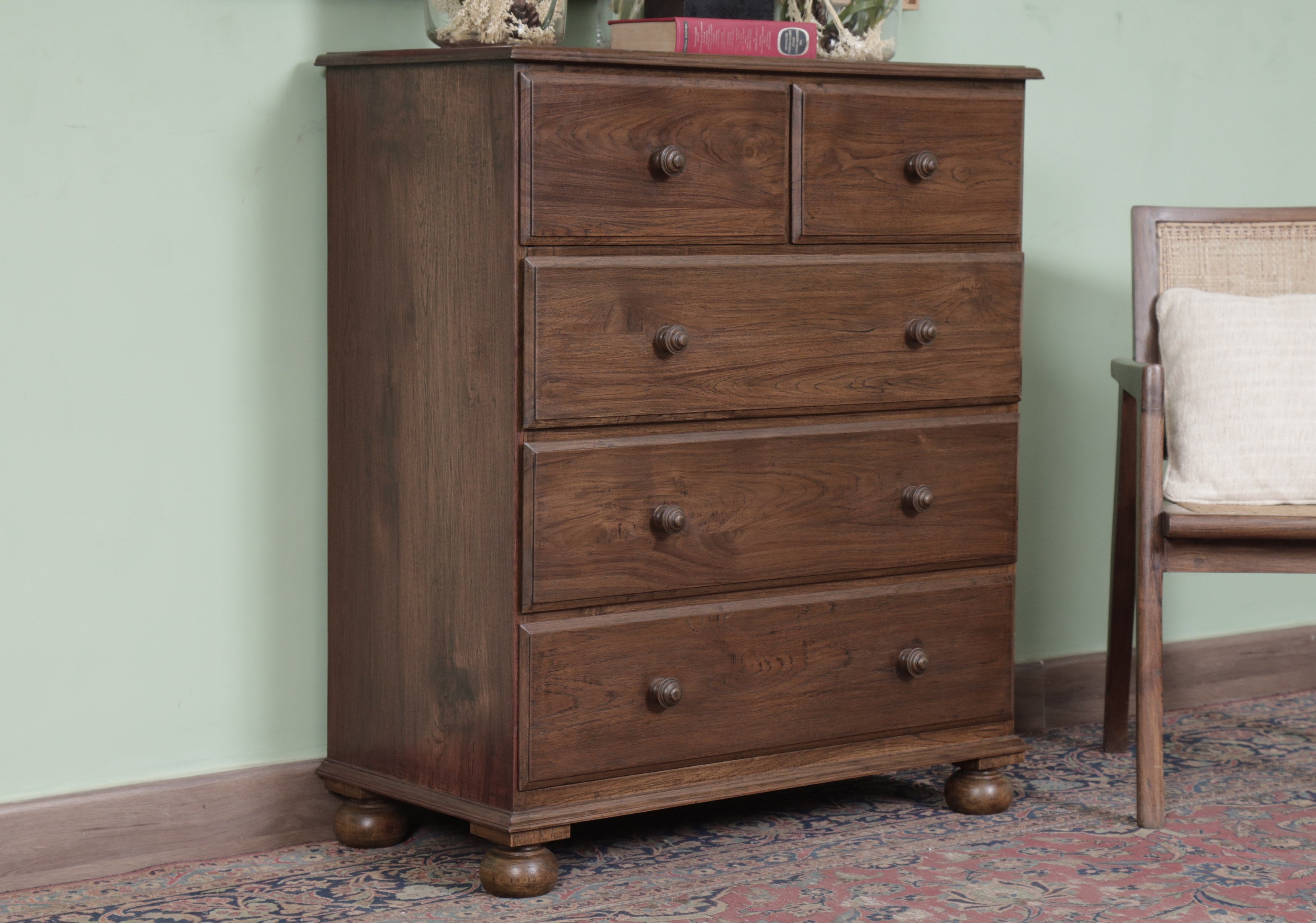 McKay Chest of Drawers