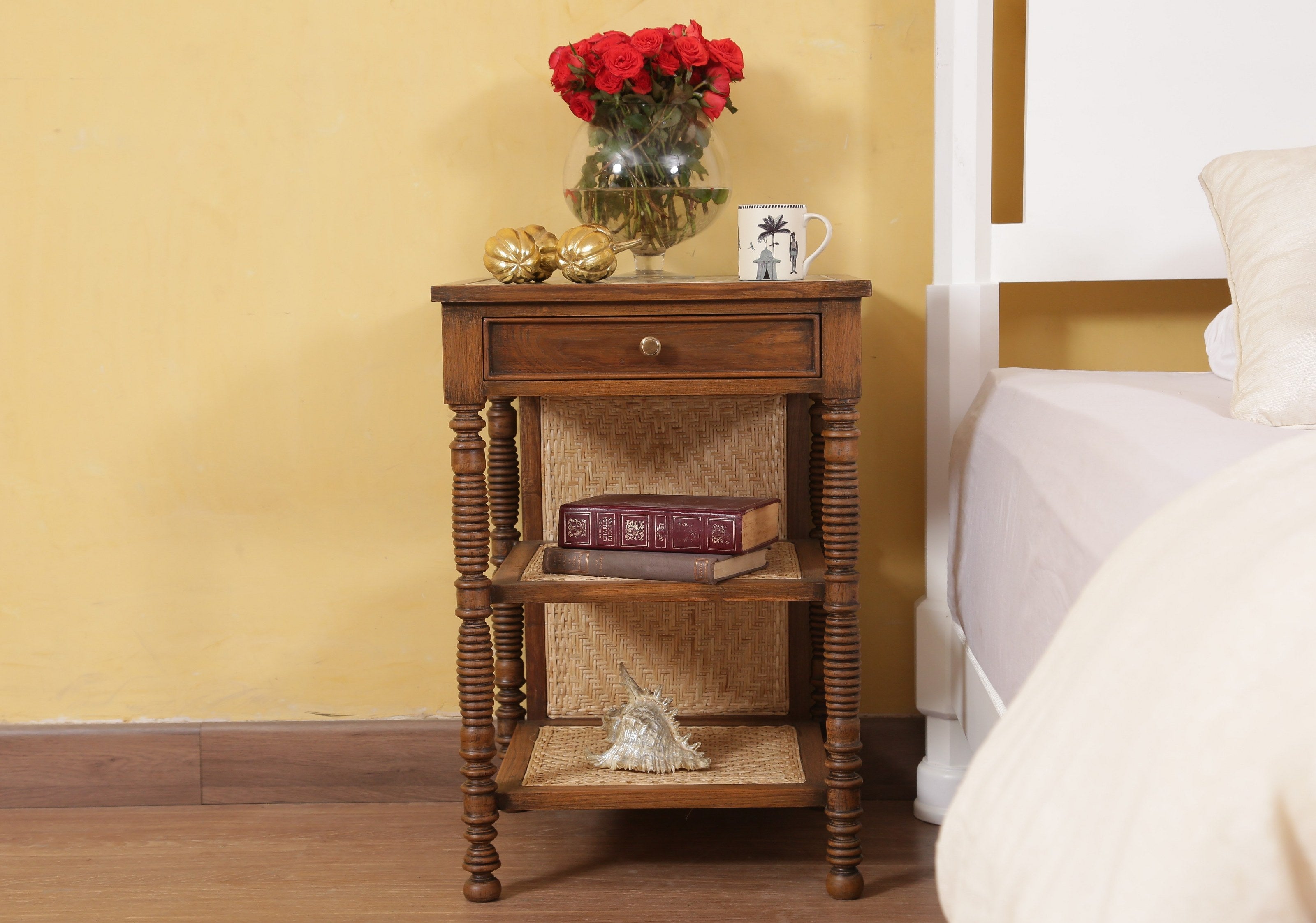Havelock Nightstand