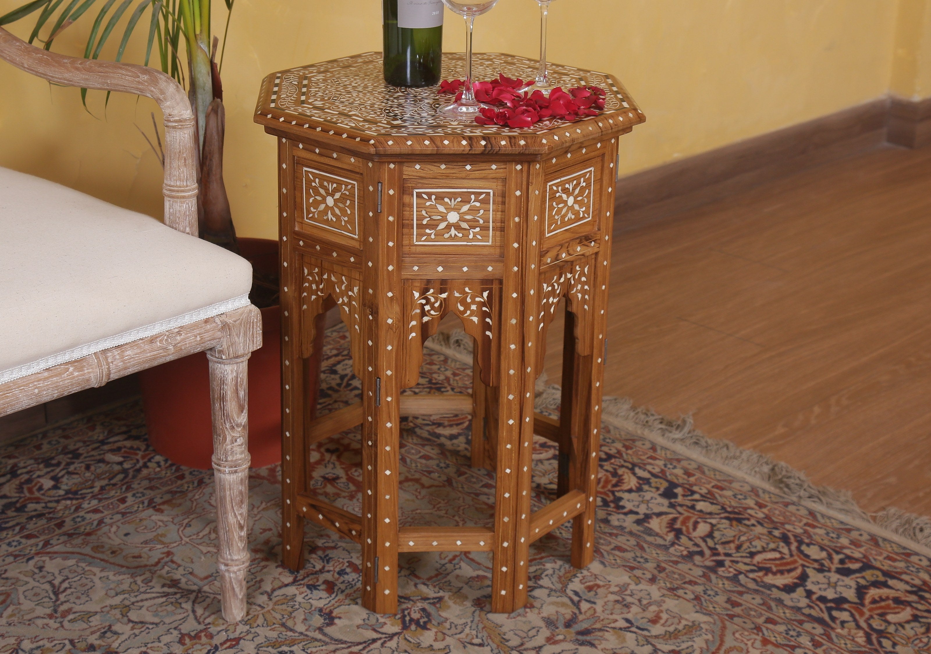 Chisisi Table