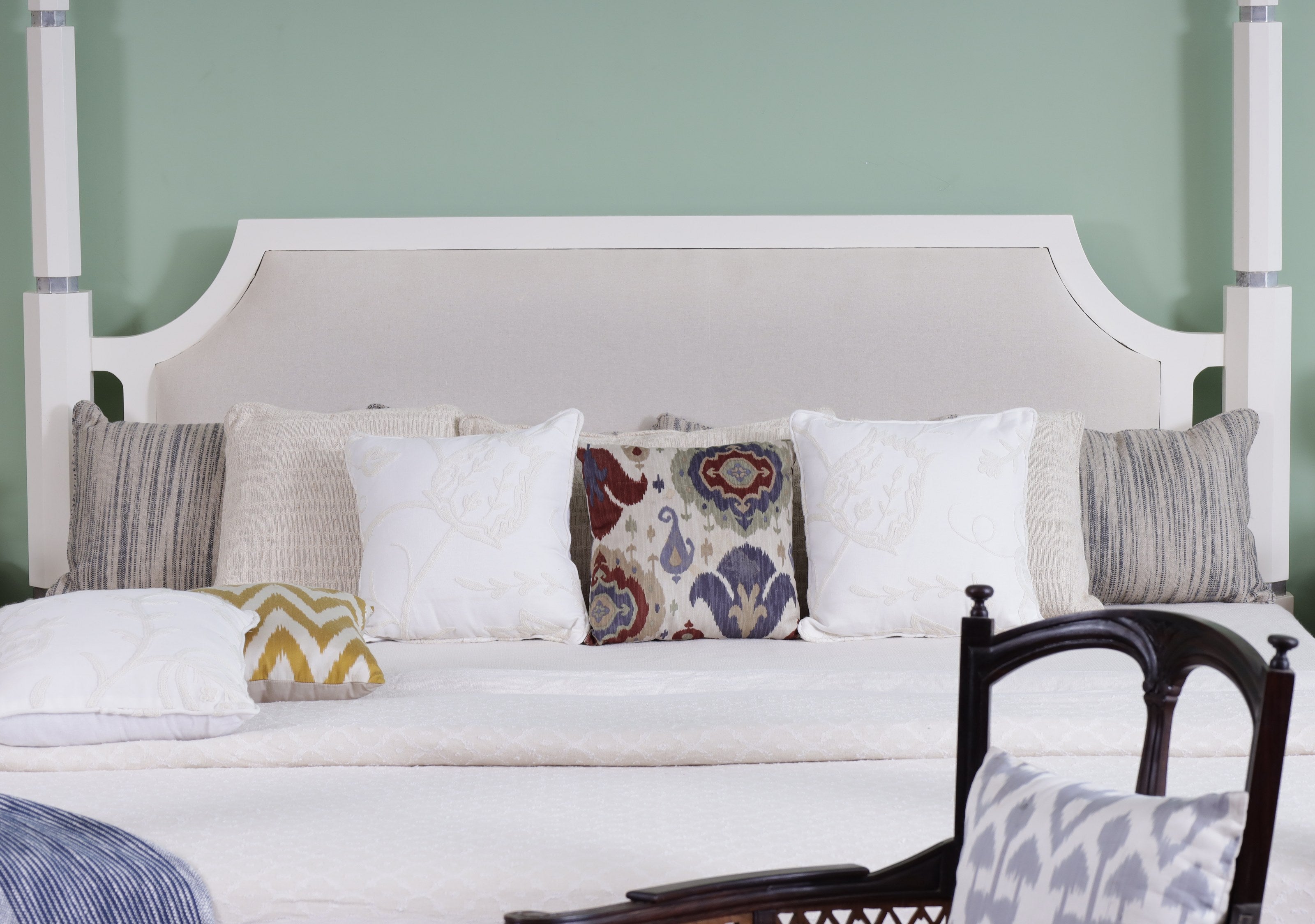 Wakefield Poster Bed