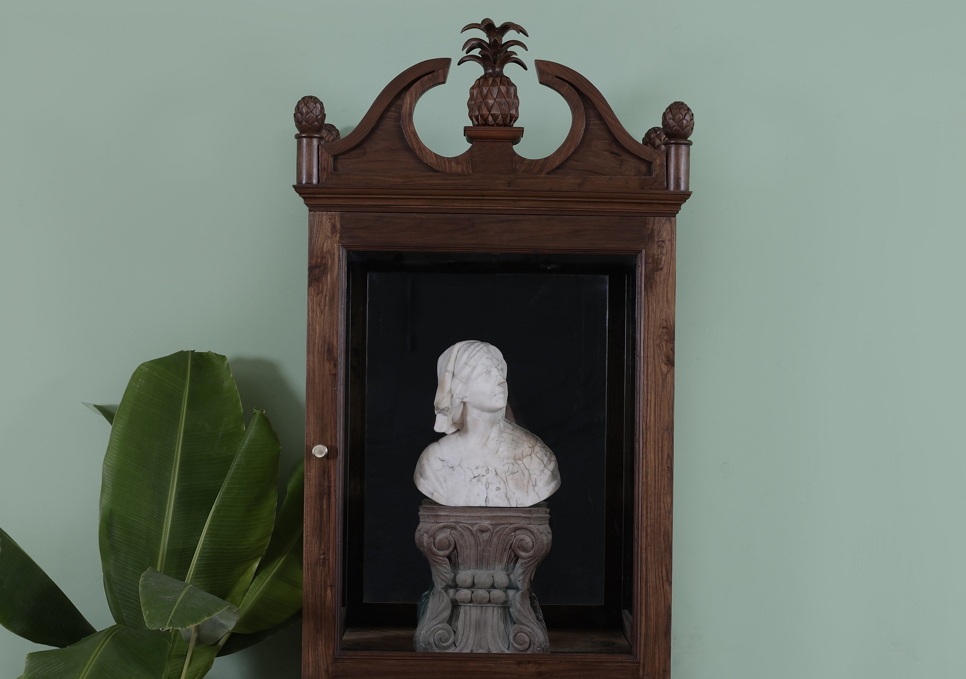 Faro Bookcase