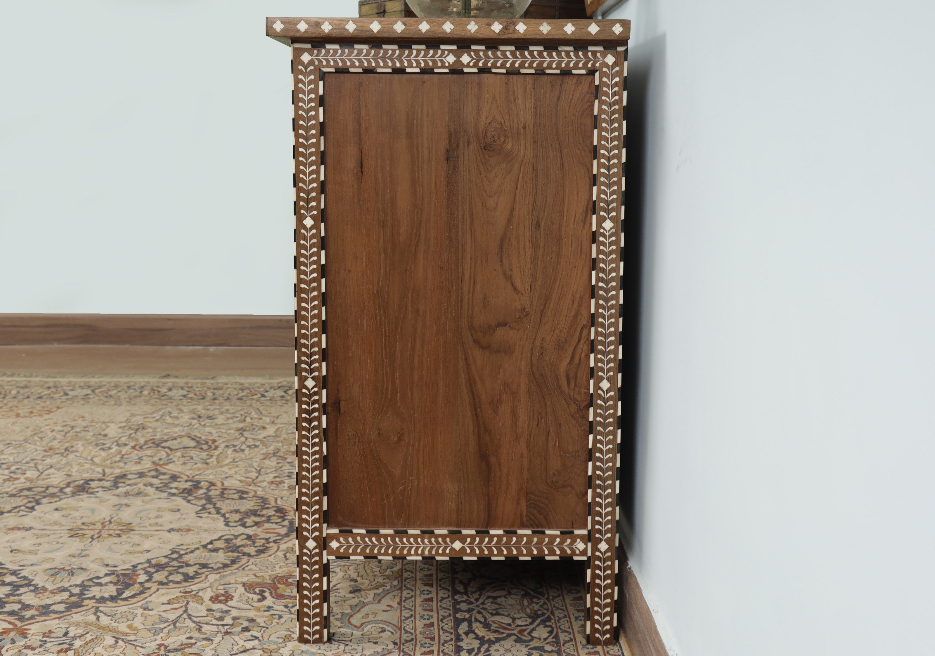 Solari Chest of Drawers