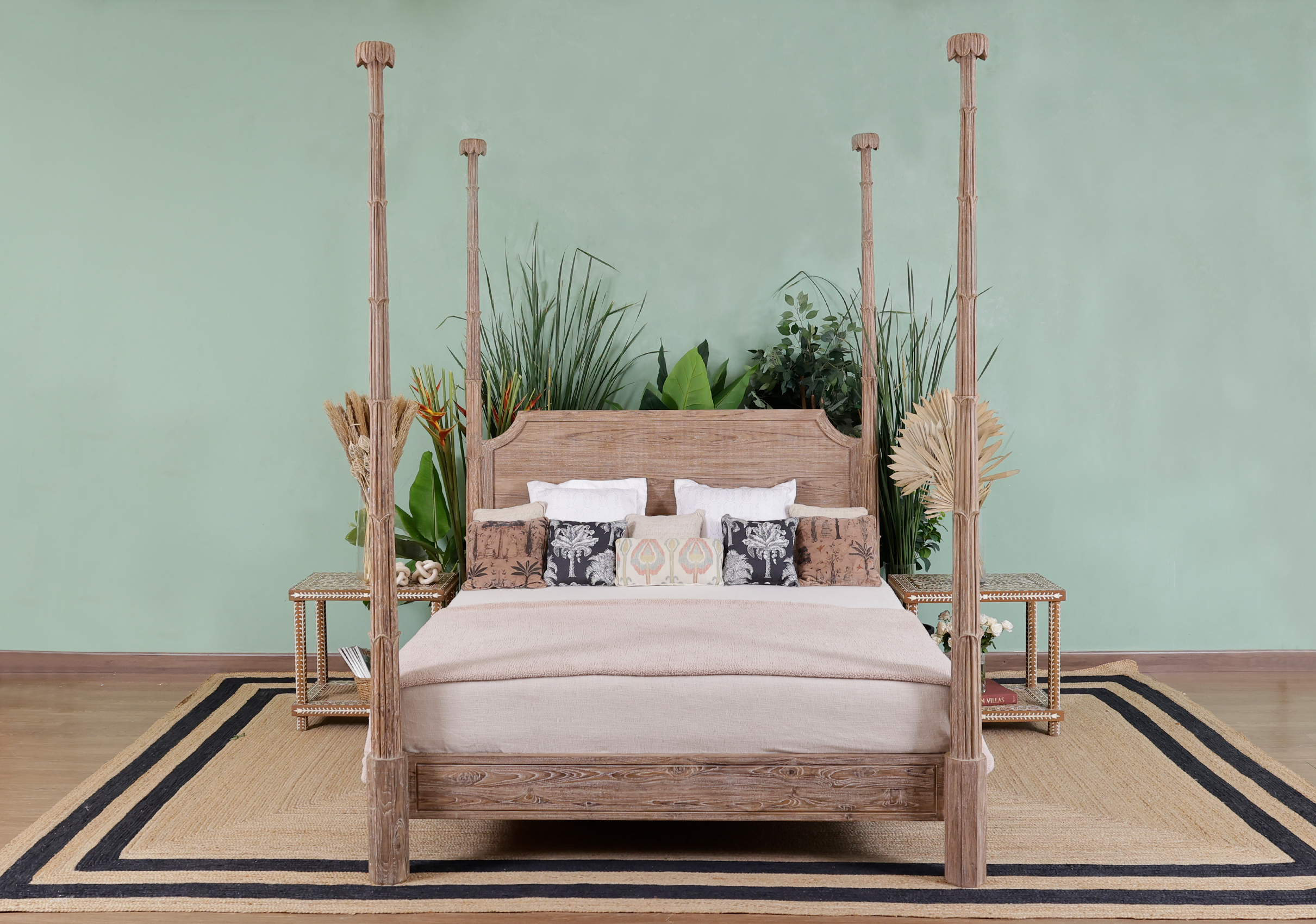 Pembroke Four Poster Bed